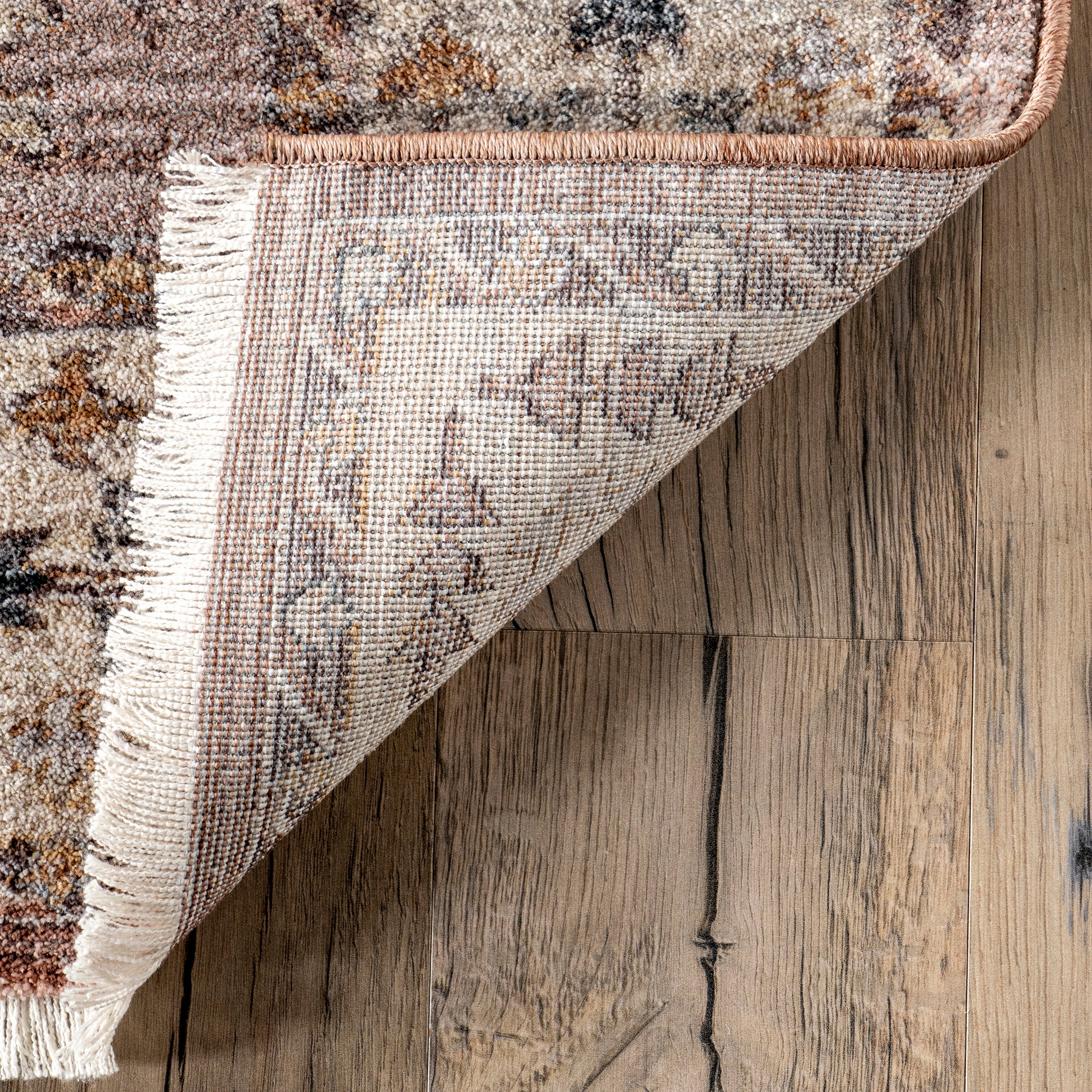Kelsee Vintage Traditional Fringe Area Rug - Image 7
