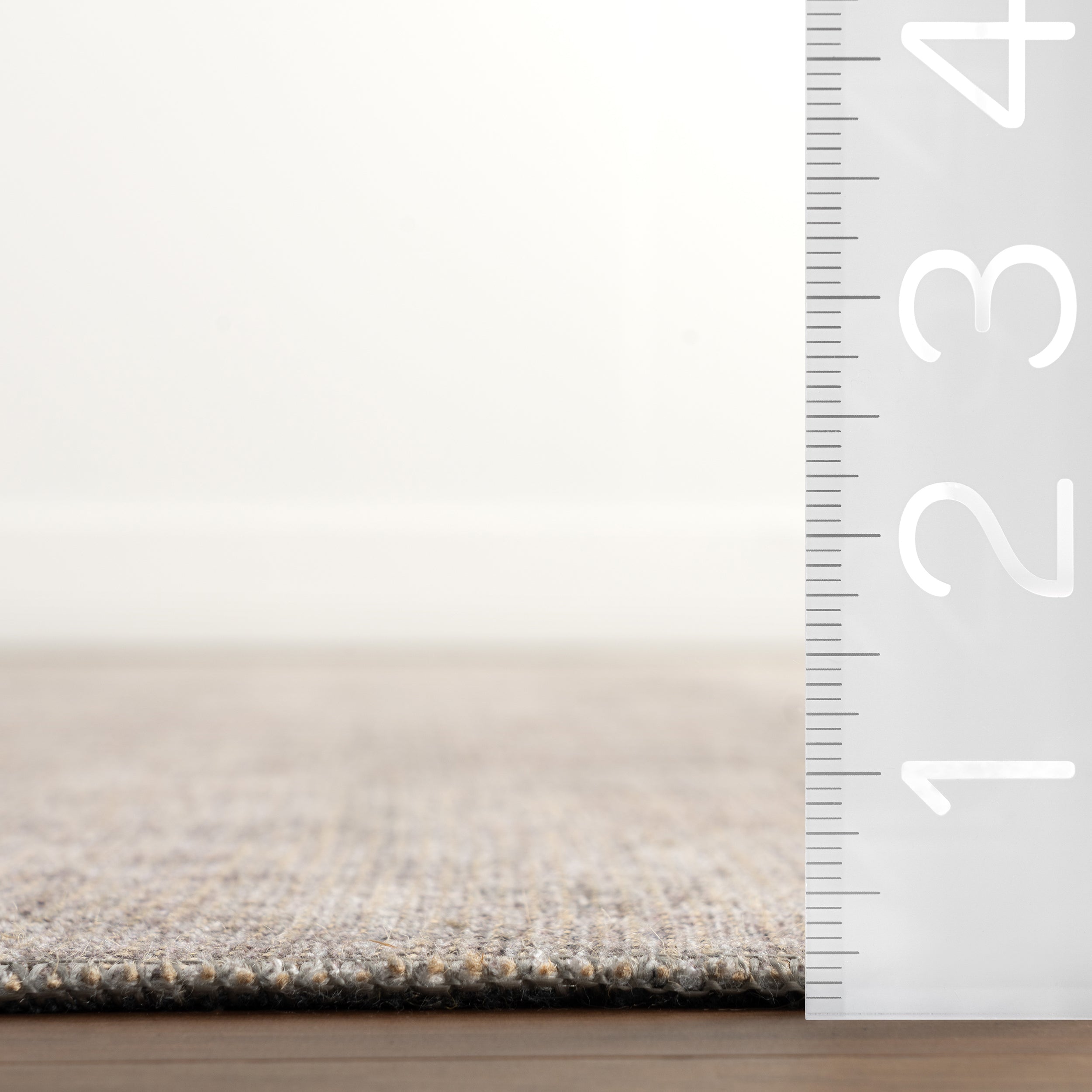 Hillstone Collection Delphi Traditional Vintage Medallion Area Rug - Image 3