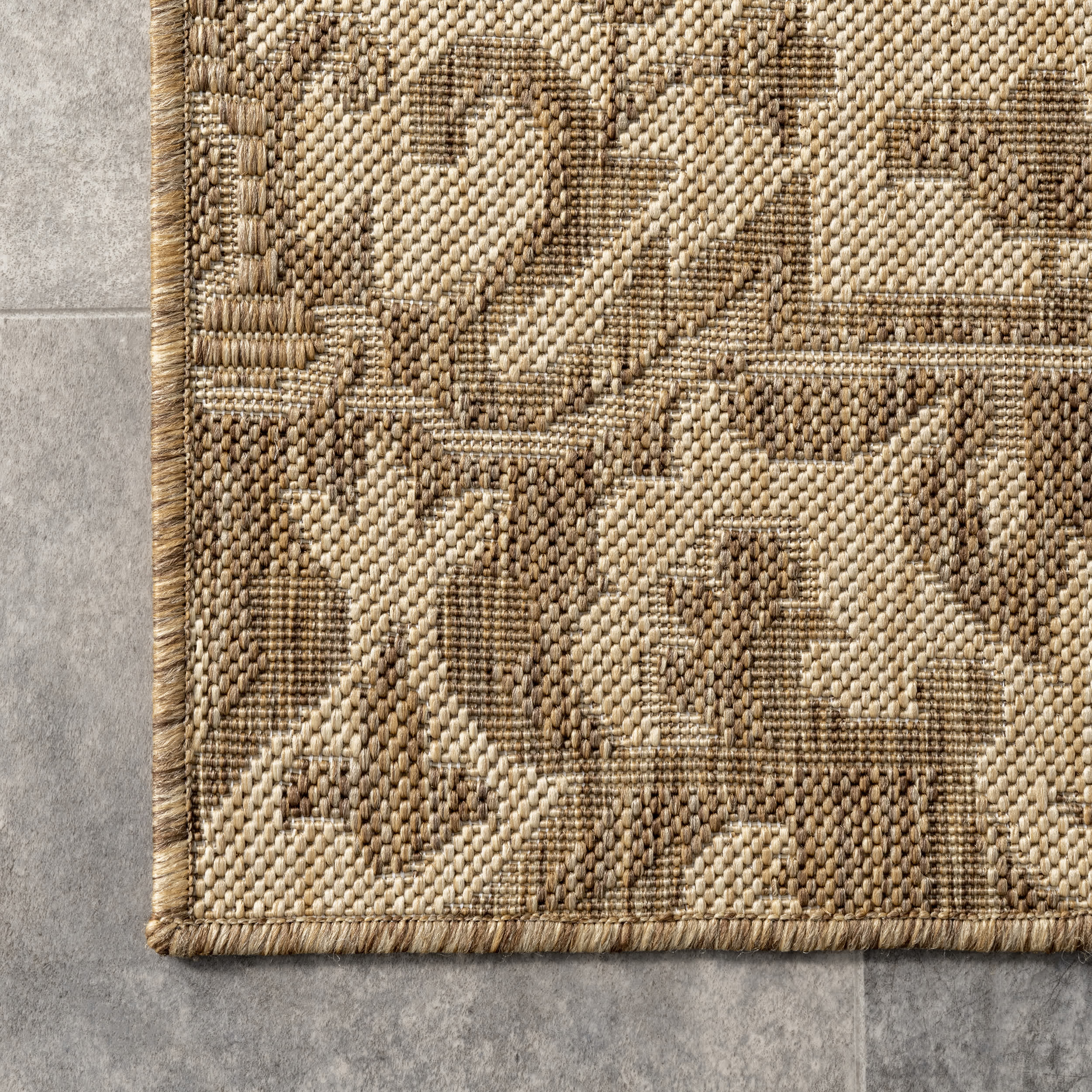 Lane Elegant Medallion Indoor/Outdoor Area Rug - Image 5