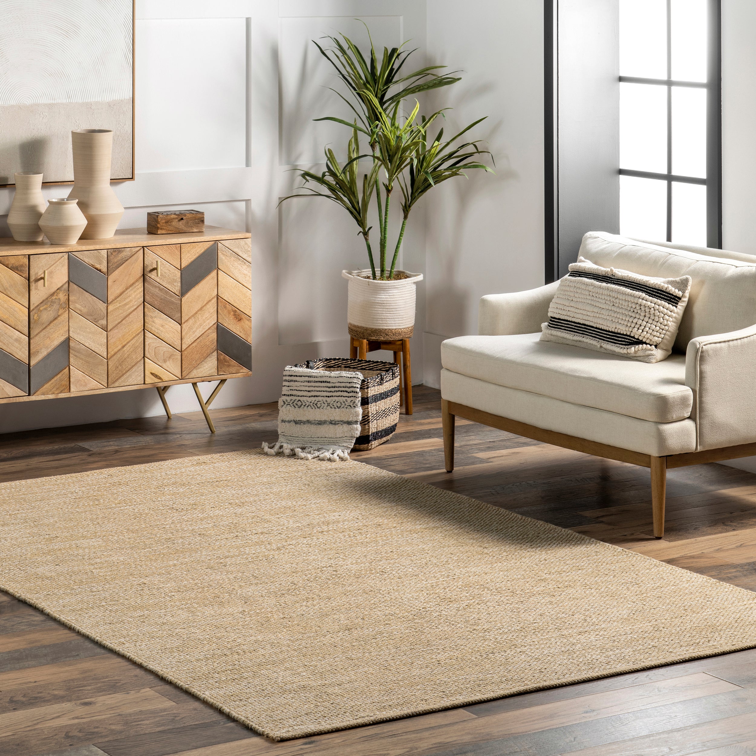 Alessi Solid Farmhouse Cotton Area Rug - Image 2