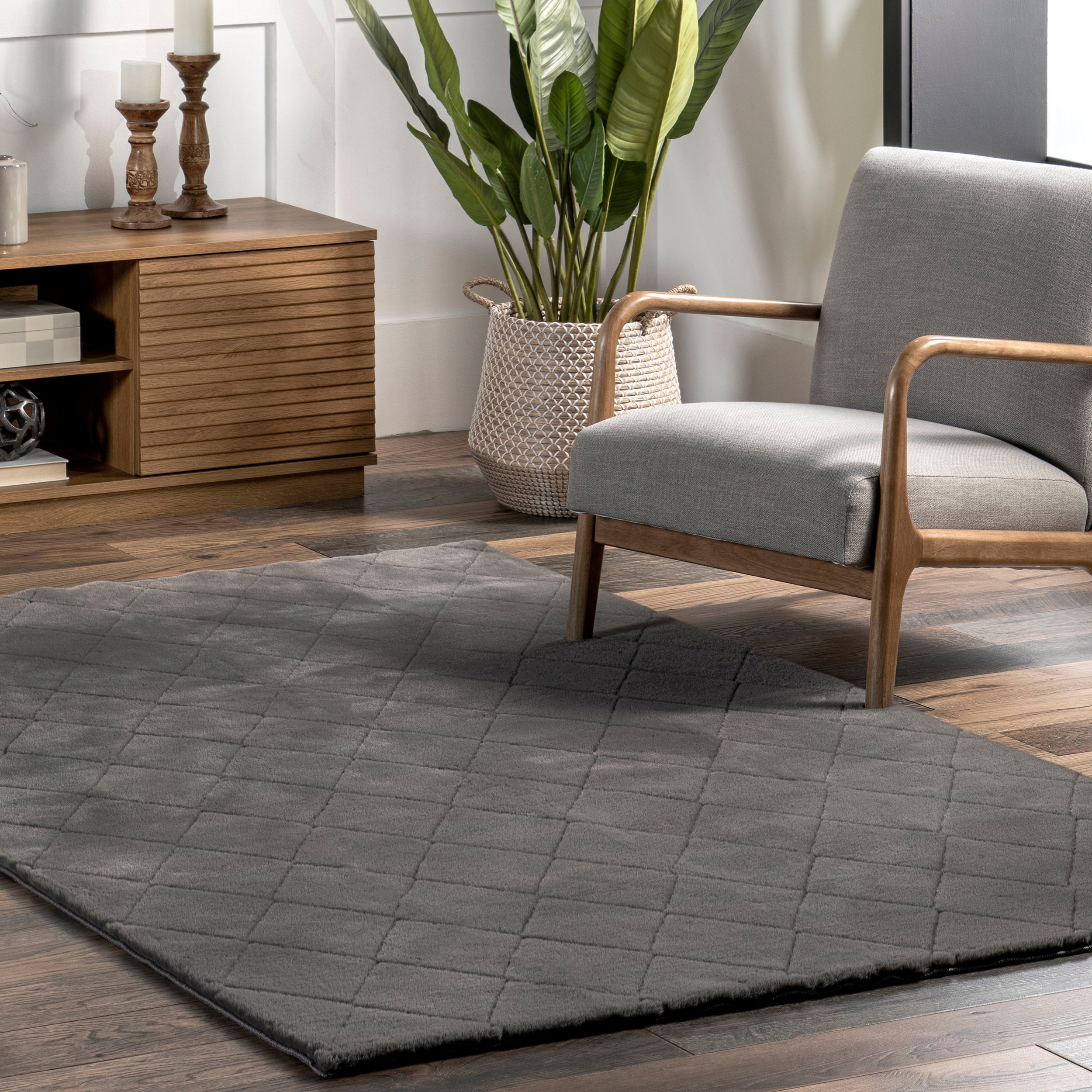 Amy Casual Faux Rabbit Machine Washable Area Rug - Image 19