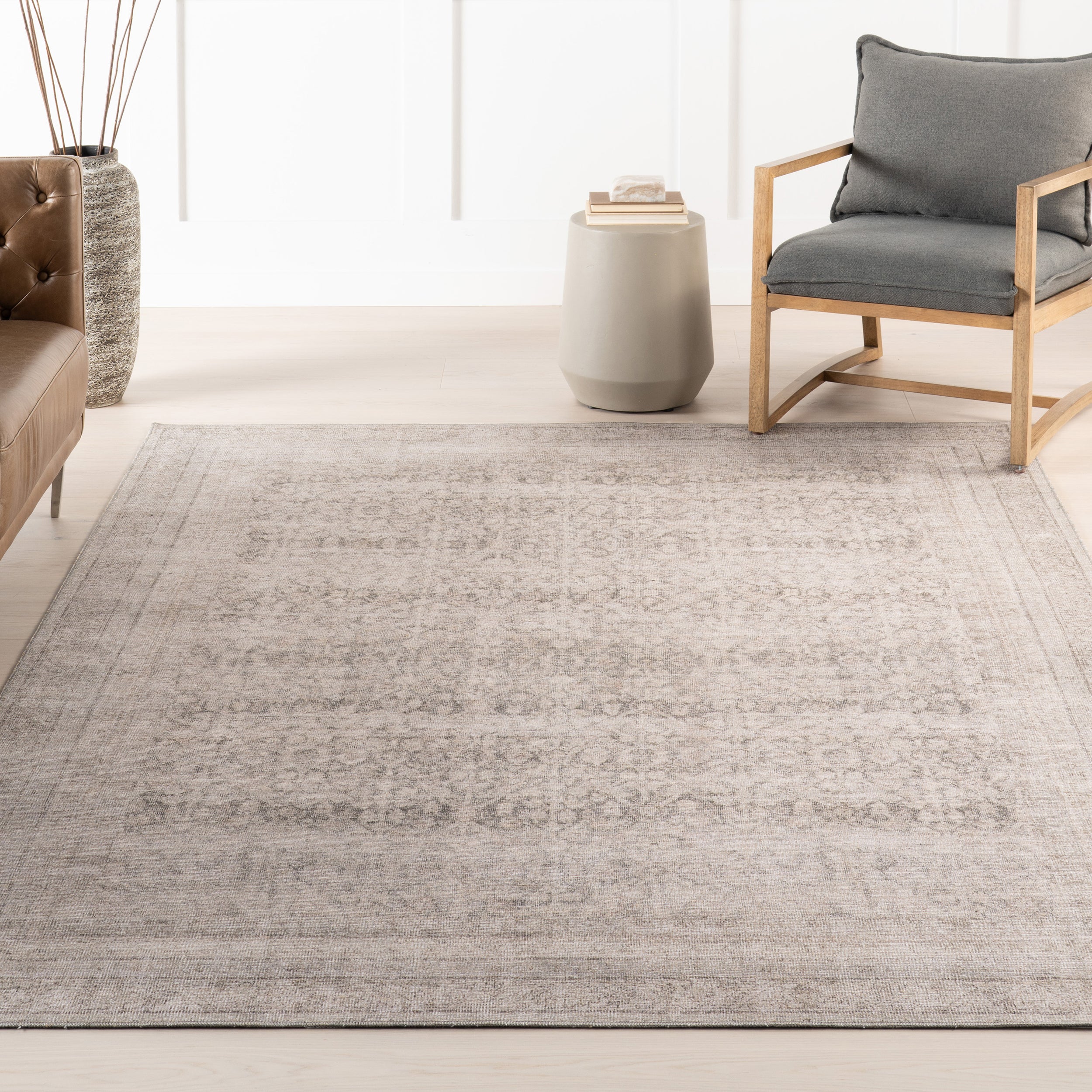 Hillstone Collection Giorgina Traditional Vintage Medallion Area Rug - Image 9