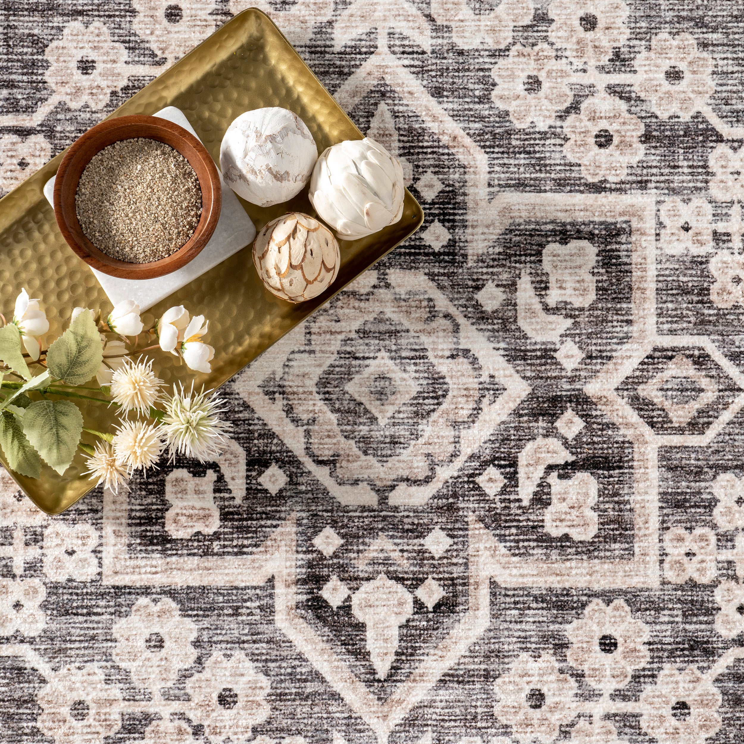 Eira Medallion Stain-Resistant Machine Washable Area Rug - Image 6
