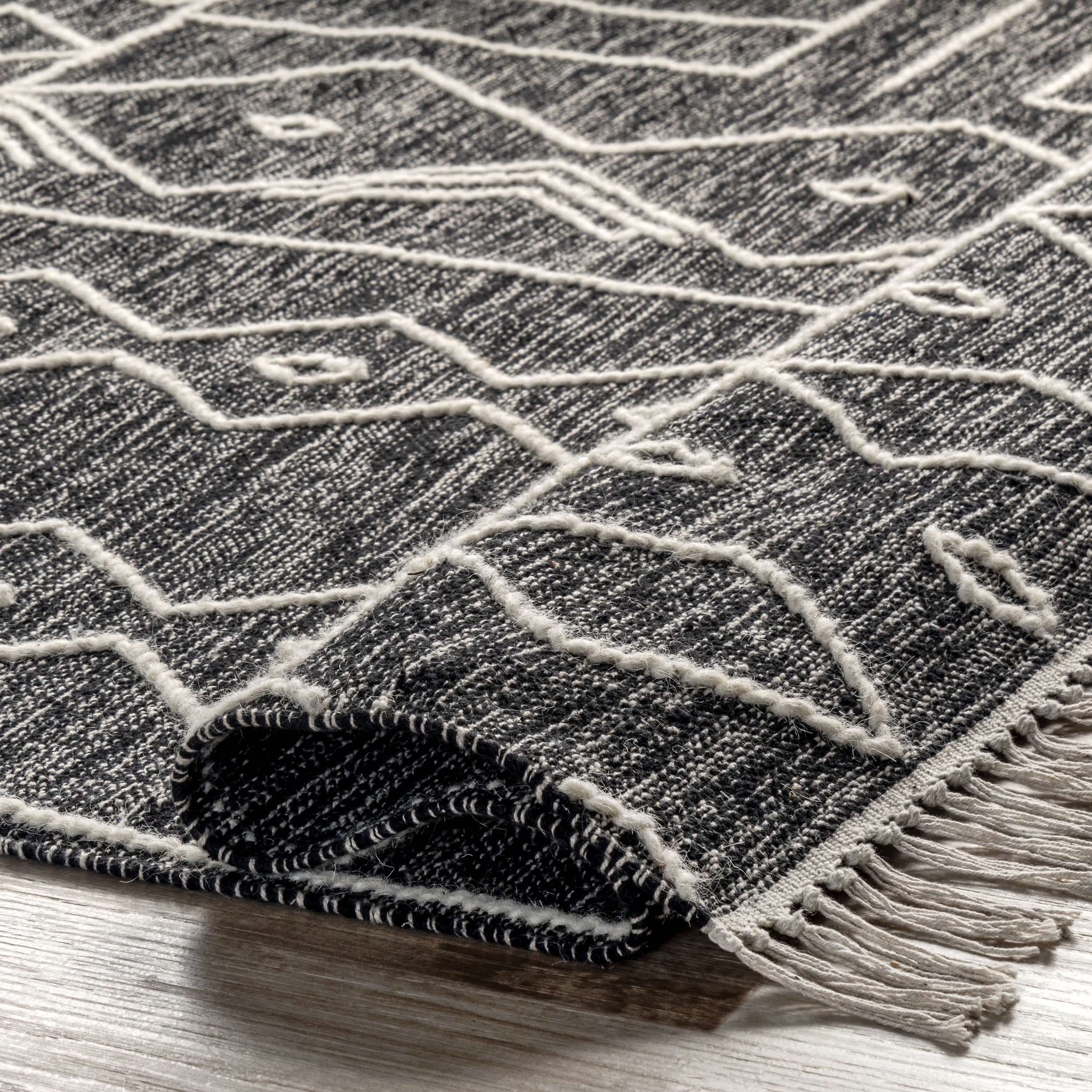 Cassie Cotton Flatweave Tribal Tassel Area Rug - Image 4