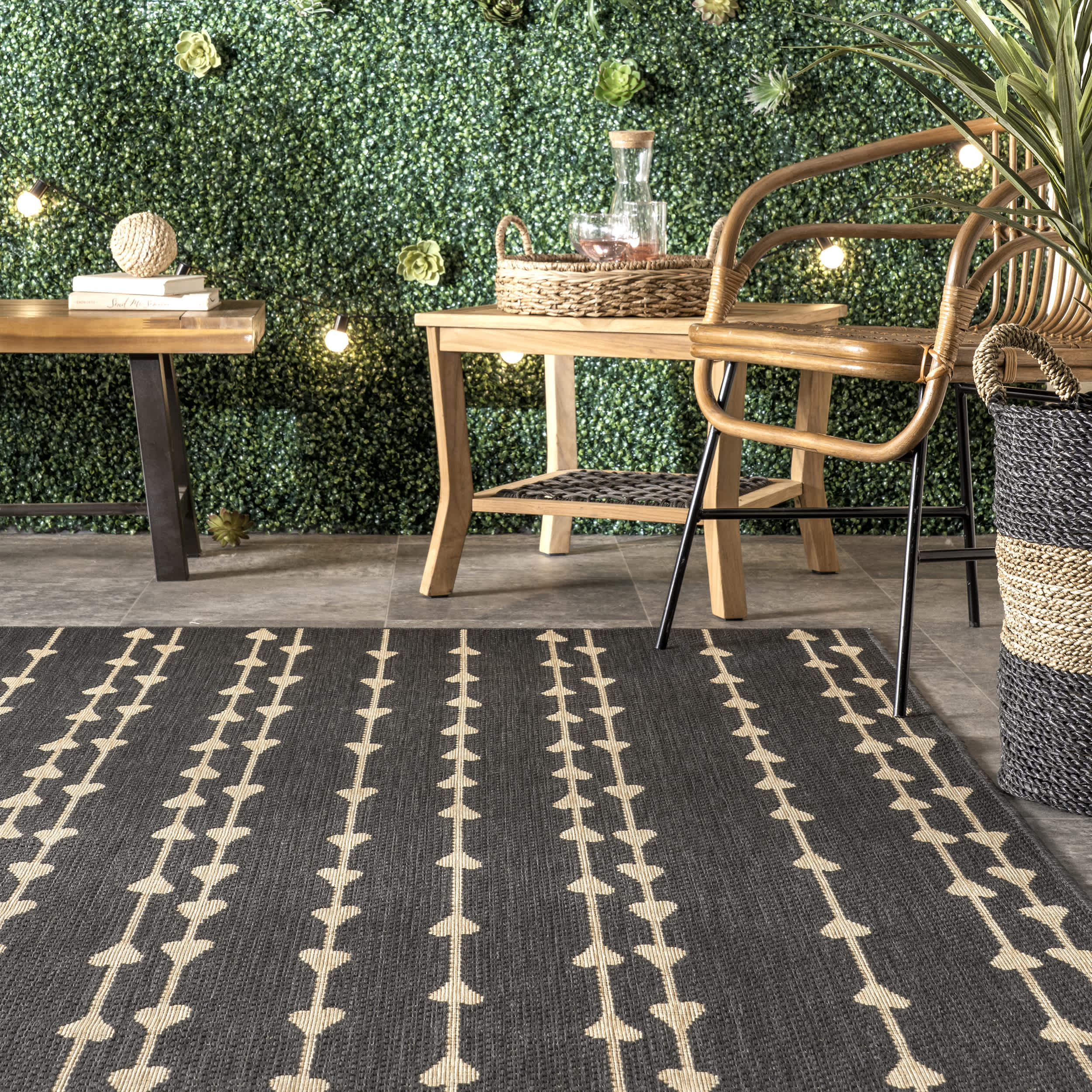 Kiernan Vertical Teardrop Stripe Indoor/Outdoor Area Rug - Image 16