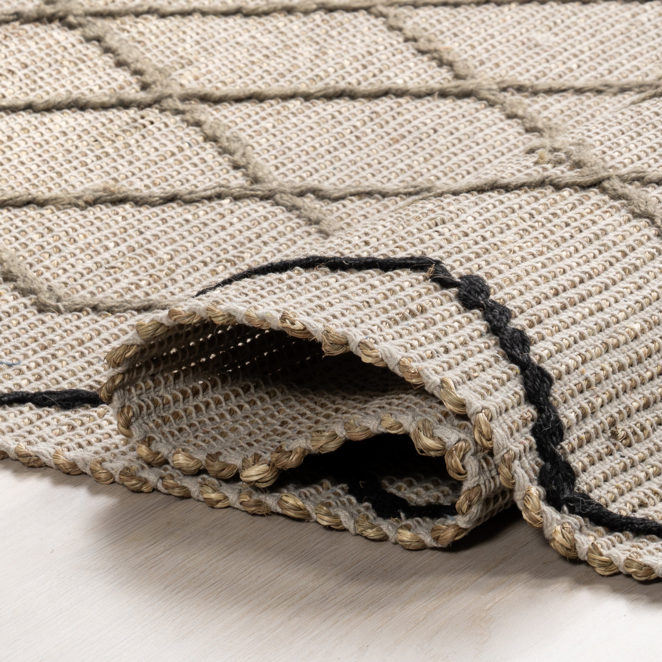 Asa Trellis Seagrass and Jute Blend Area Rug - Image 4