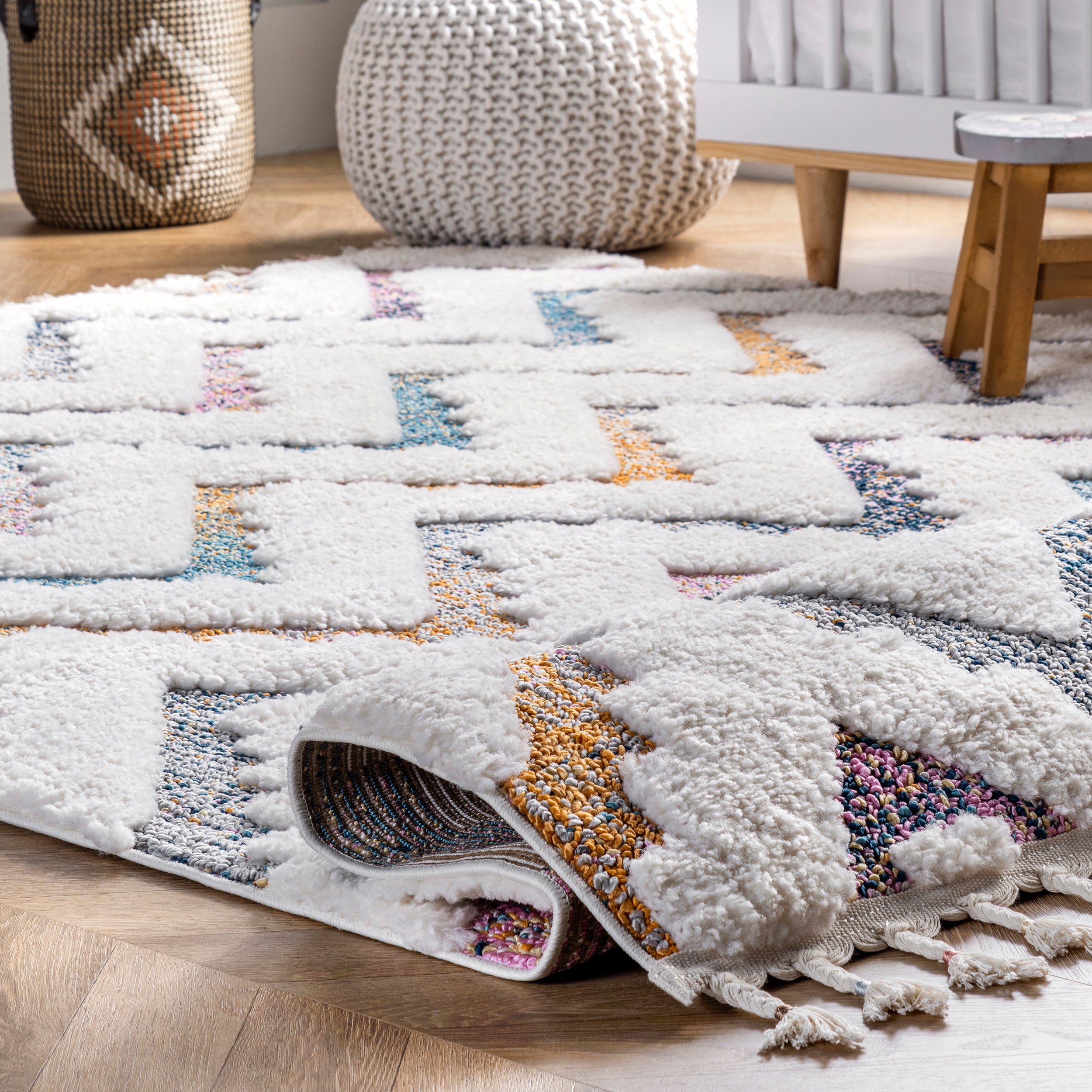 Rumi High-Low Chevron Kids Tassel Area Rug - Image 4