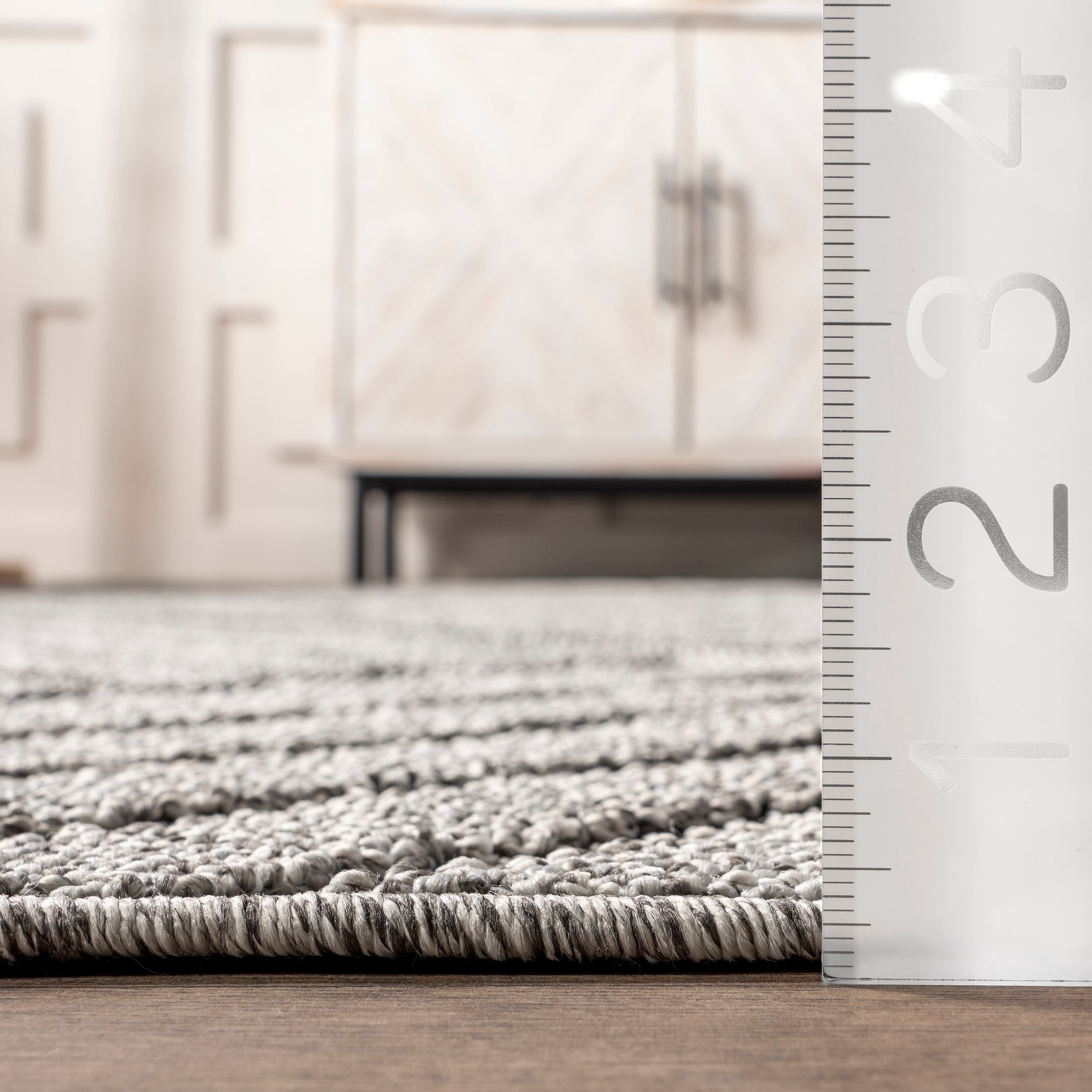 Lessie High-Low Geometric Indoor/Outdoor Area Rug - Image 3