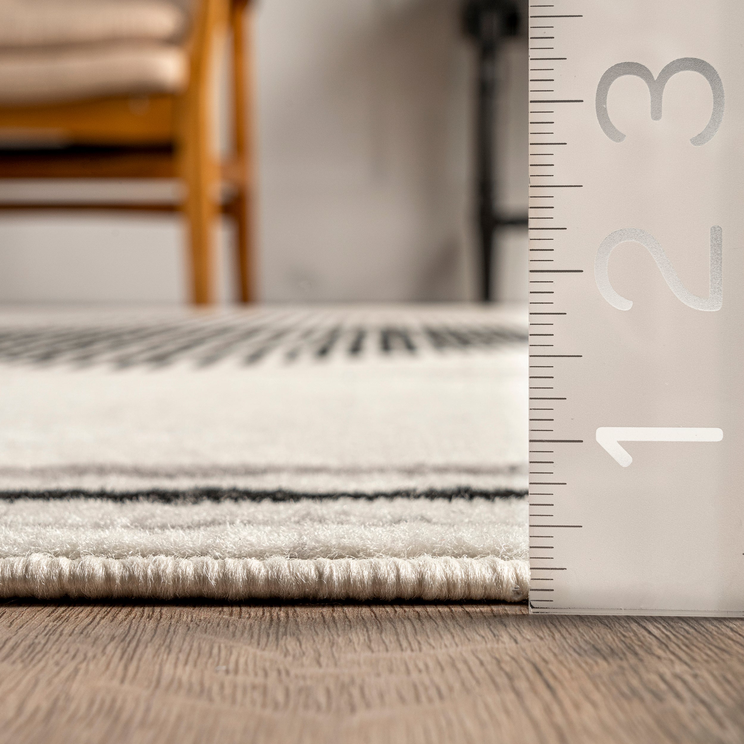Dara Contemporary Geometric Area Rug - Image 3