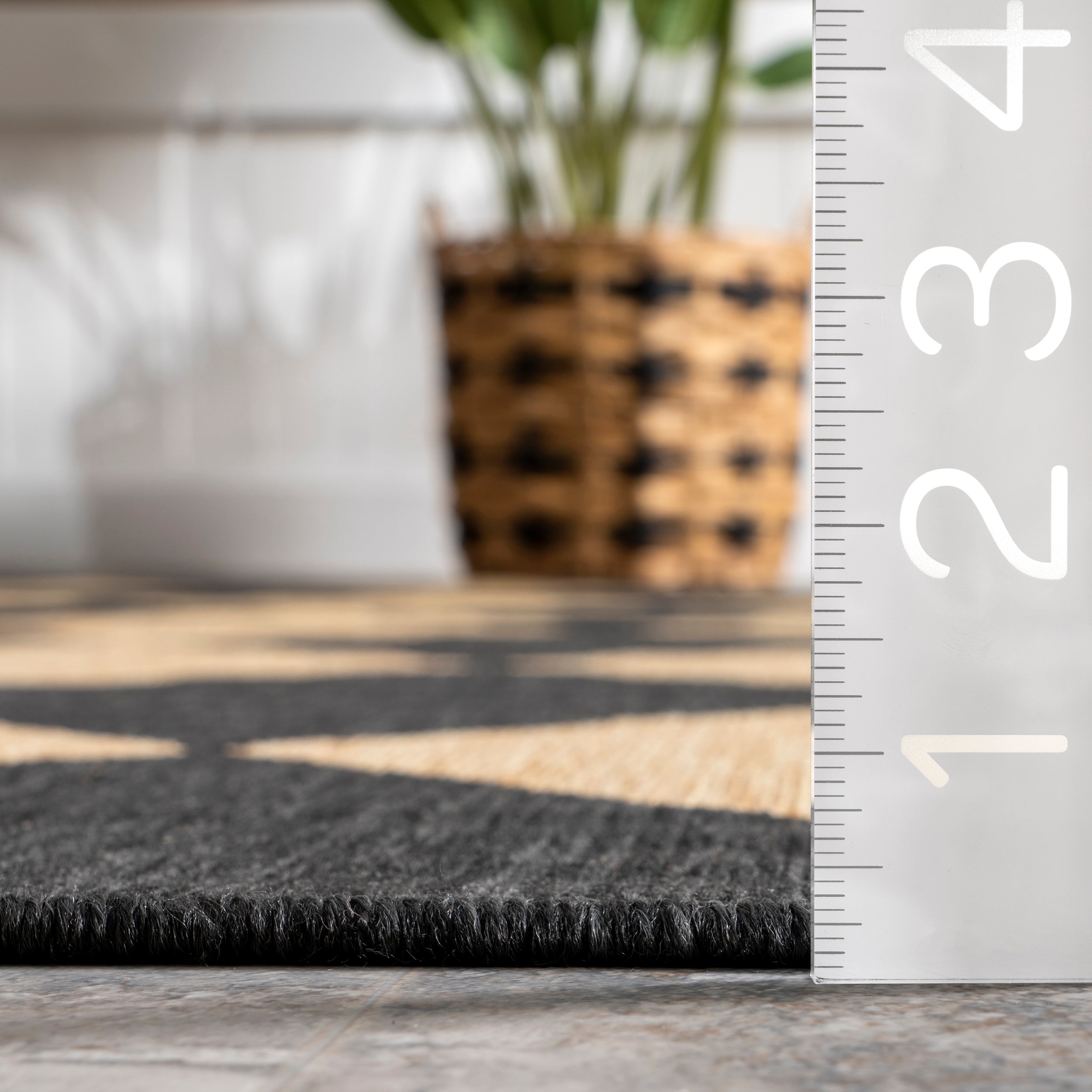 Sabina Diamond Trellis Indoor/Outdoor Area Rug - Image 13