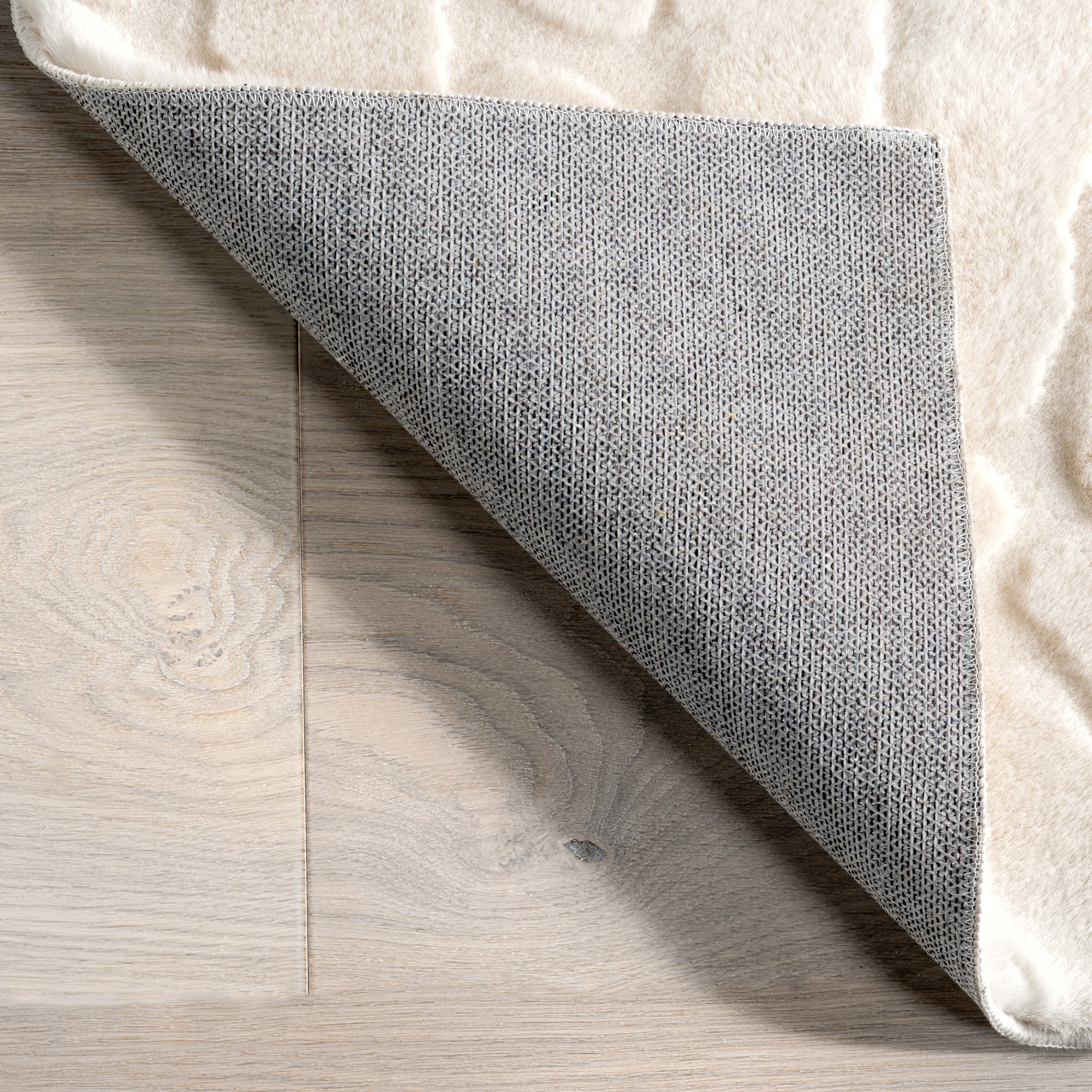 Leni Plush Cloud Geometric Machine Washable Ara Rug - Image 7