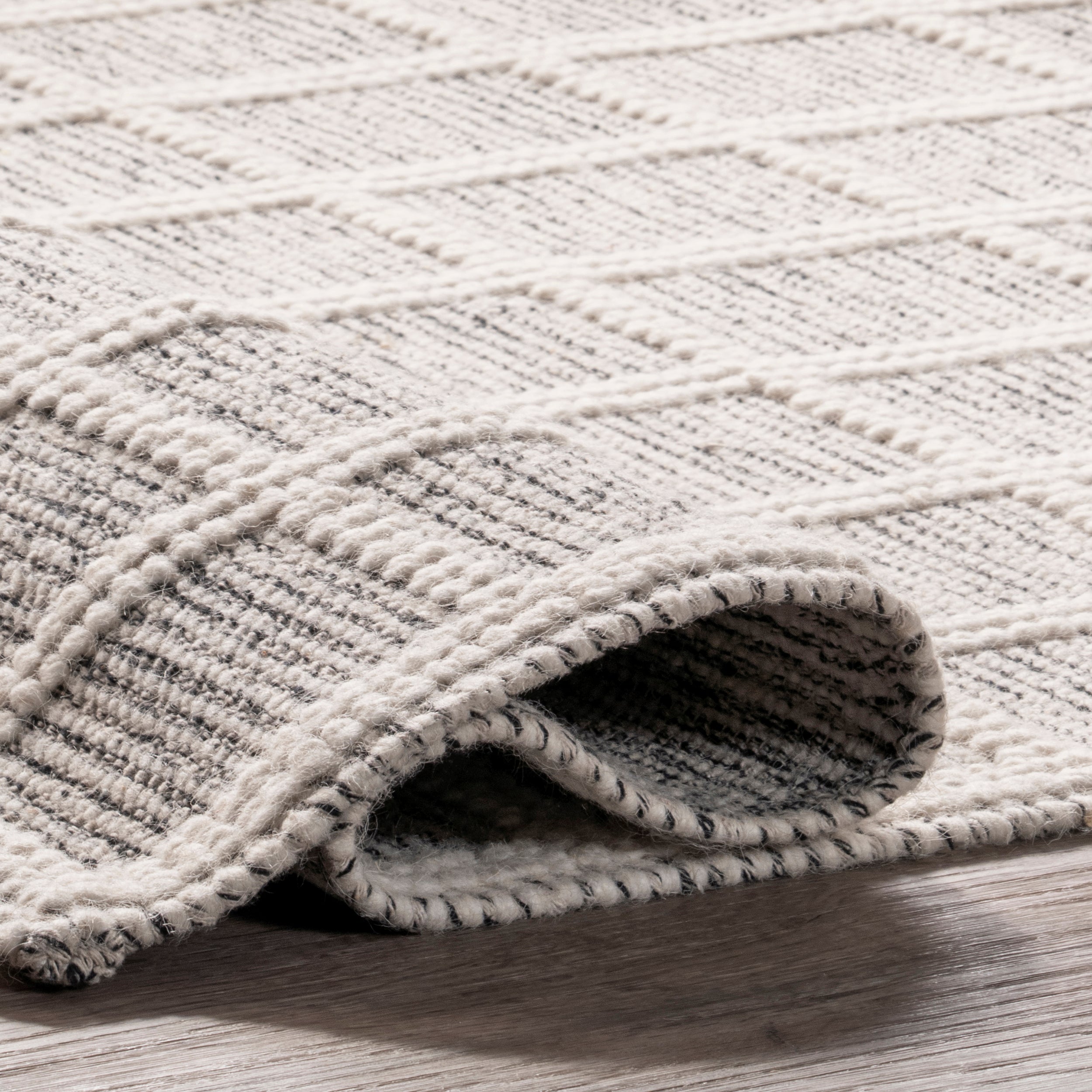 Huia Casual Striped Wool Blend Tassel Area Rug - Image 4