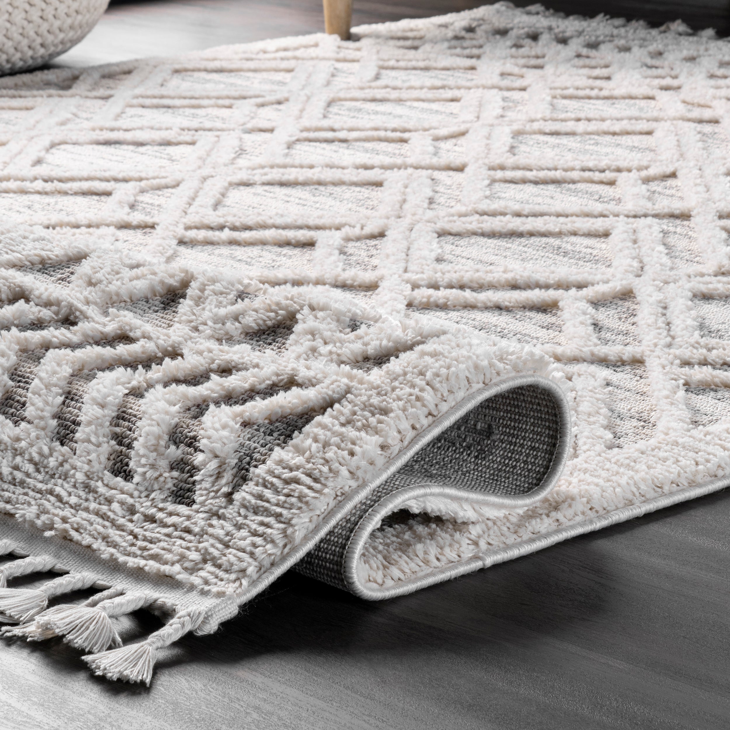 Ansley Moroccan Lattice Tassel Area Rug - Image 14