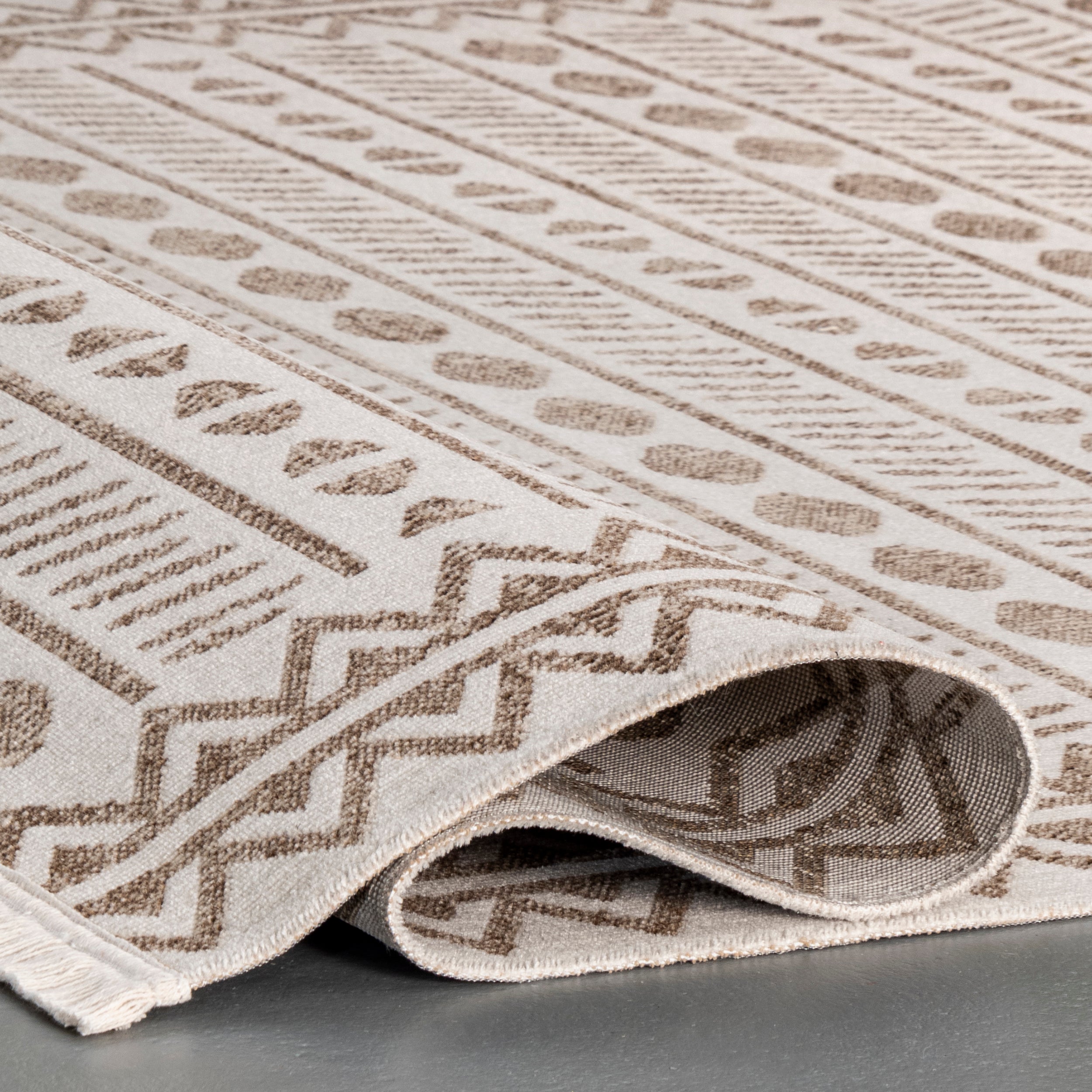 Outdoor Tribal Angie Area Rug - Image 4