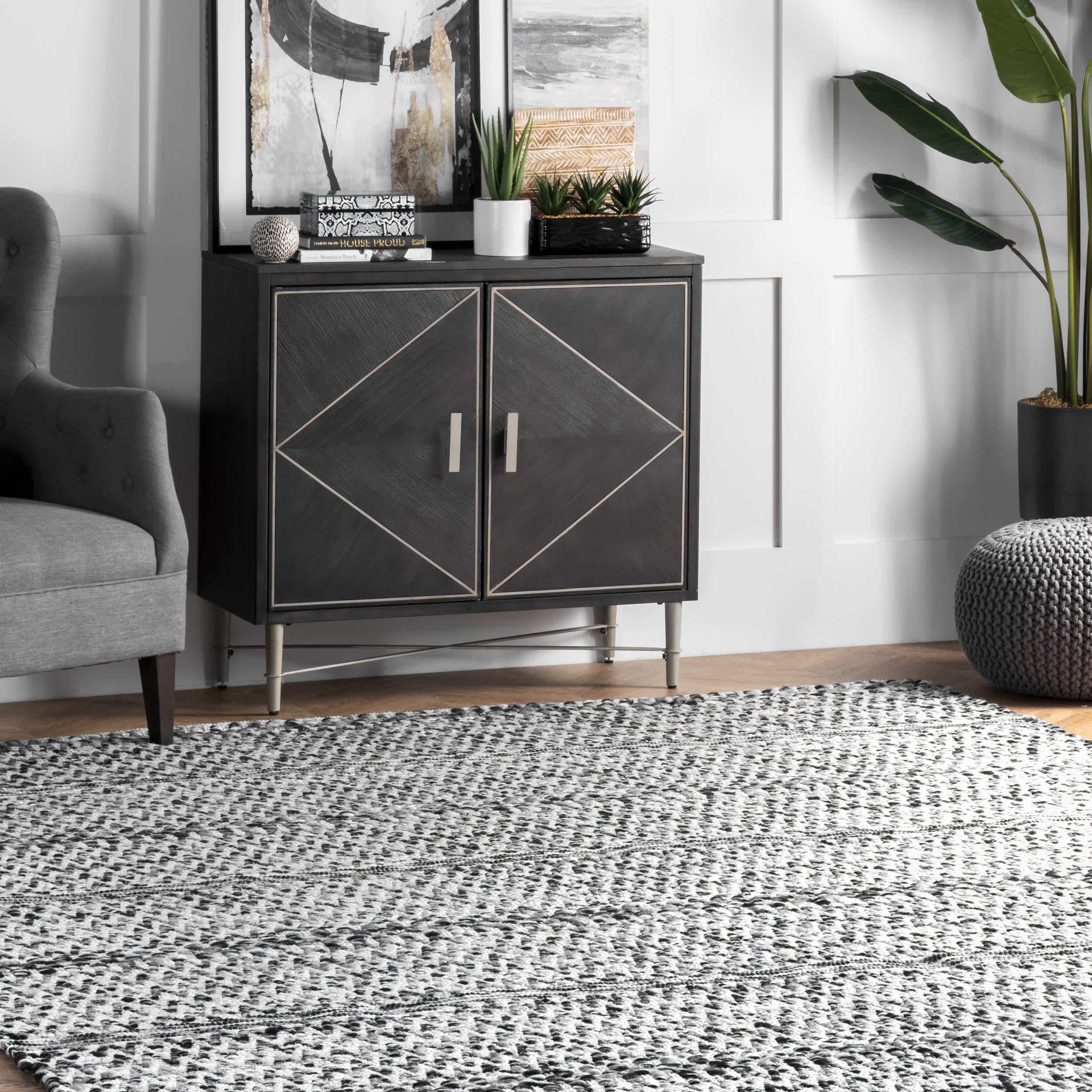 Natosha Indoor/Outdoor Chevron Striped Area Rug - Image 9