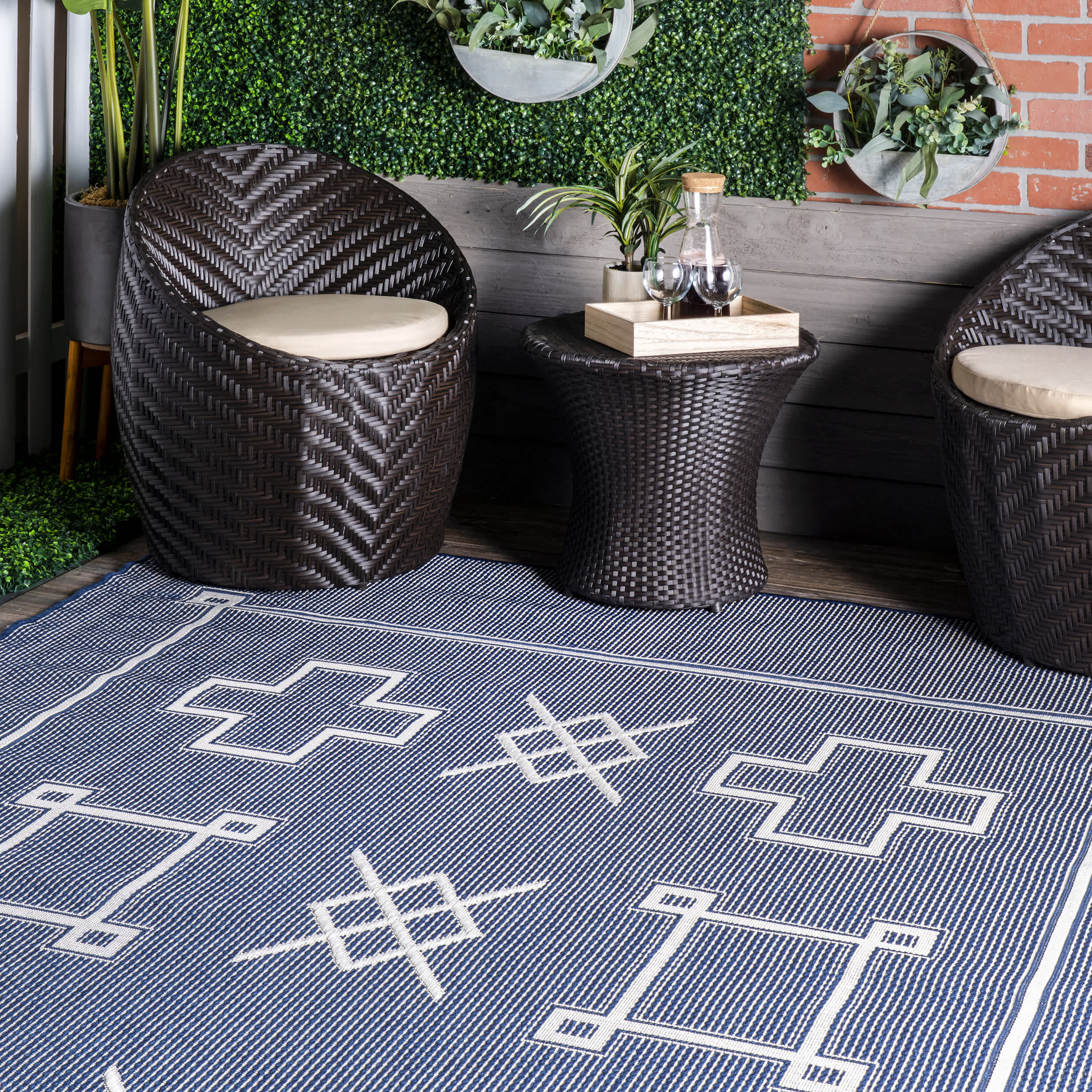 Hillary Geometric Tribal Indoor/Outdoor Area Rug - Image 9