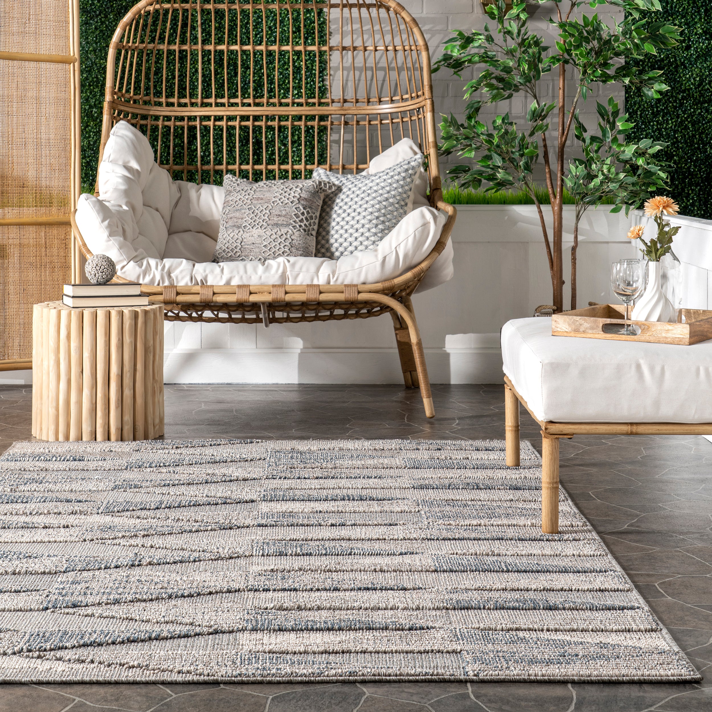 Lorene High-Low Geometric Indoor/Outdoor Area Rug - Image 8