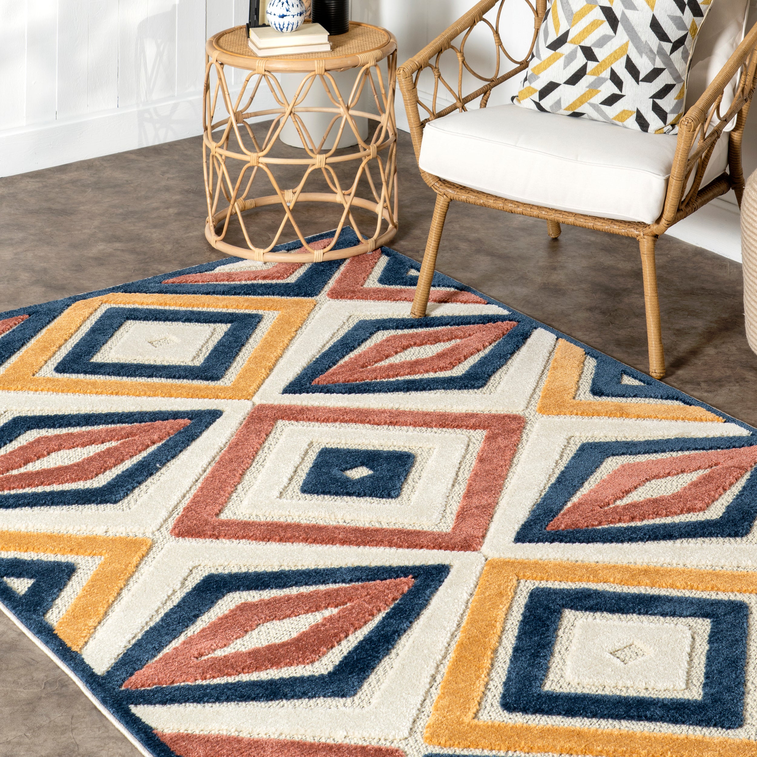Salena Transitional Diamond Indoor/Outdoor Area Rug - Image 9