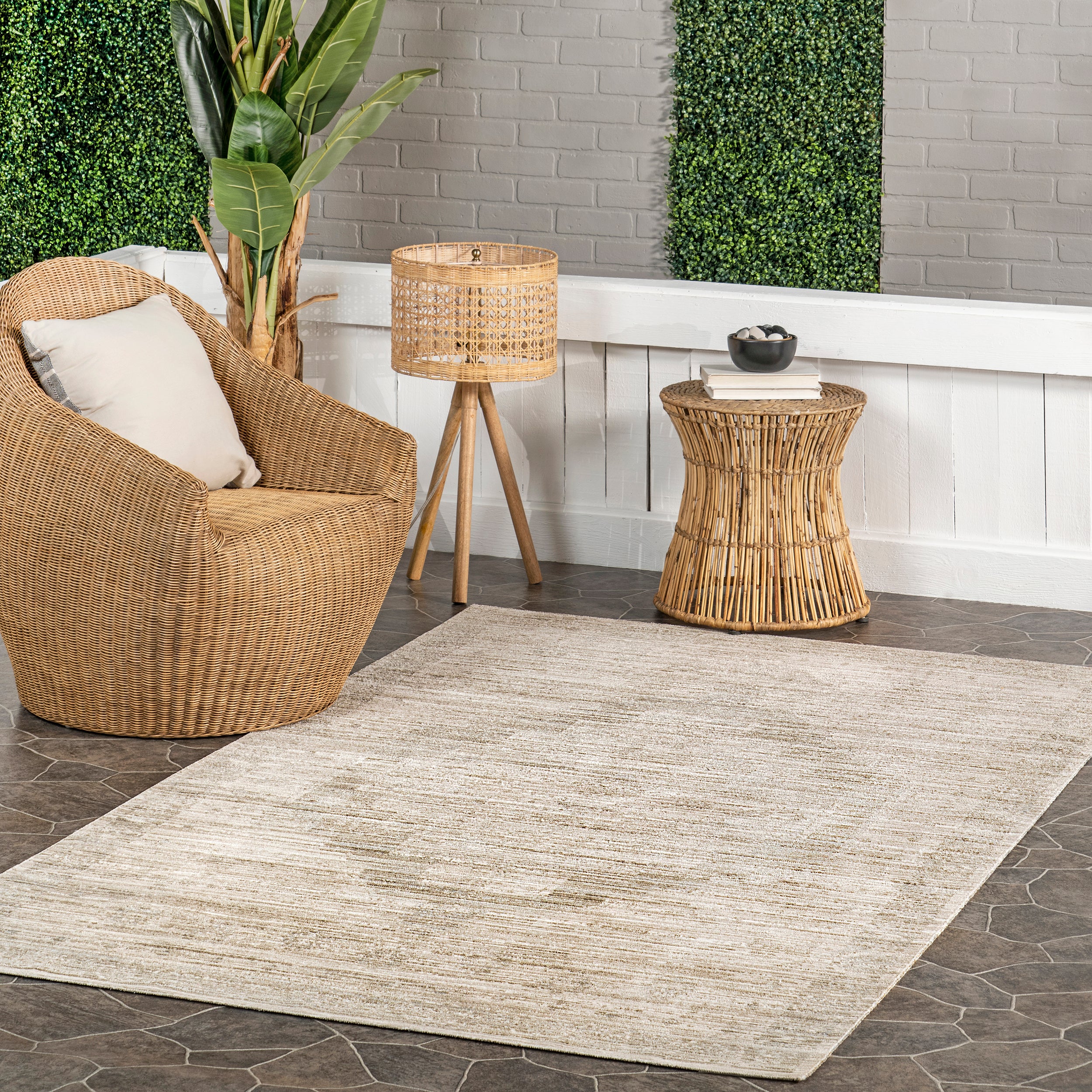 Lotus Vintage Machine Washable Indoor/Outdoor Area Rug - Image 2