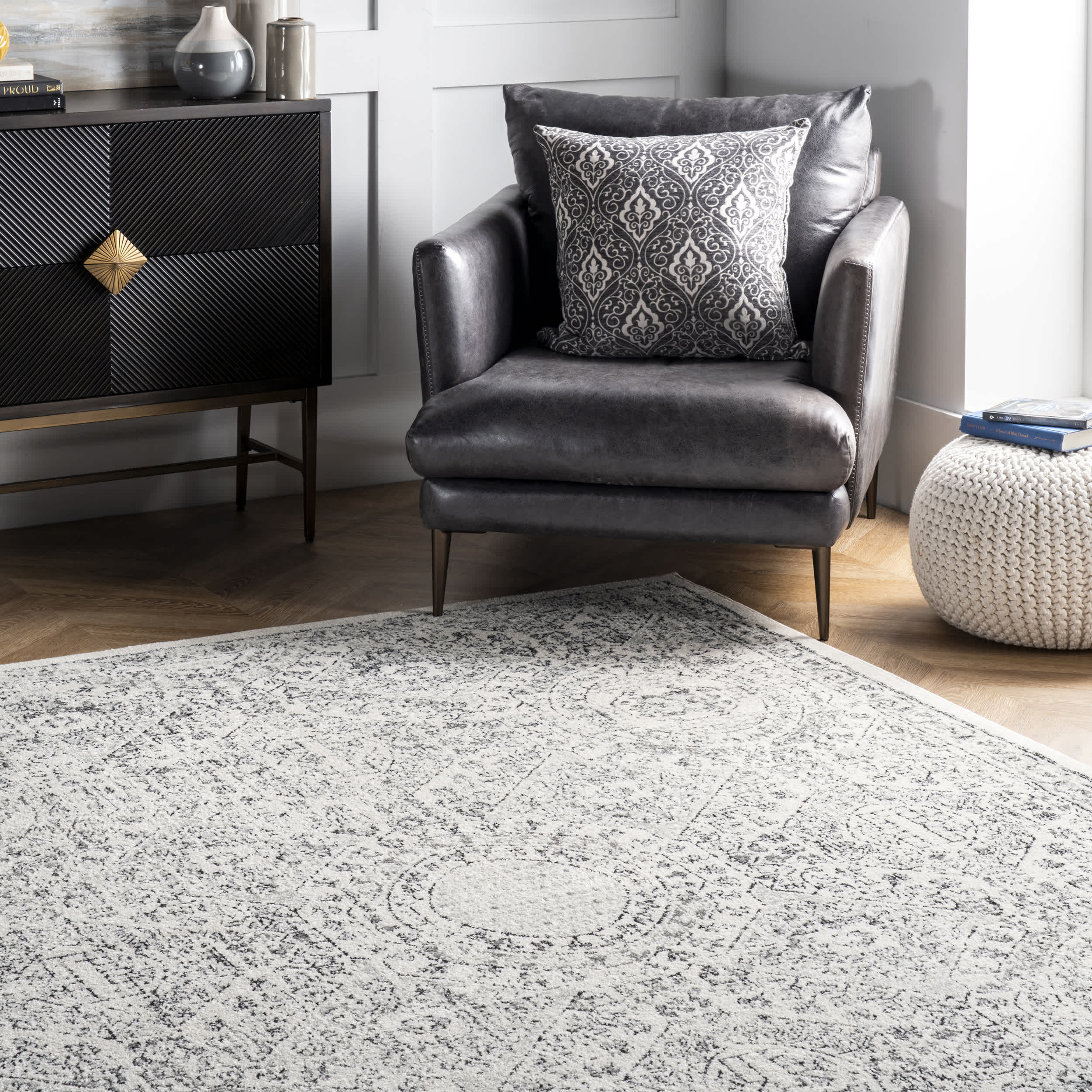 Vintage Minta Area Rug - Image 8