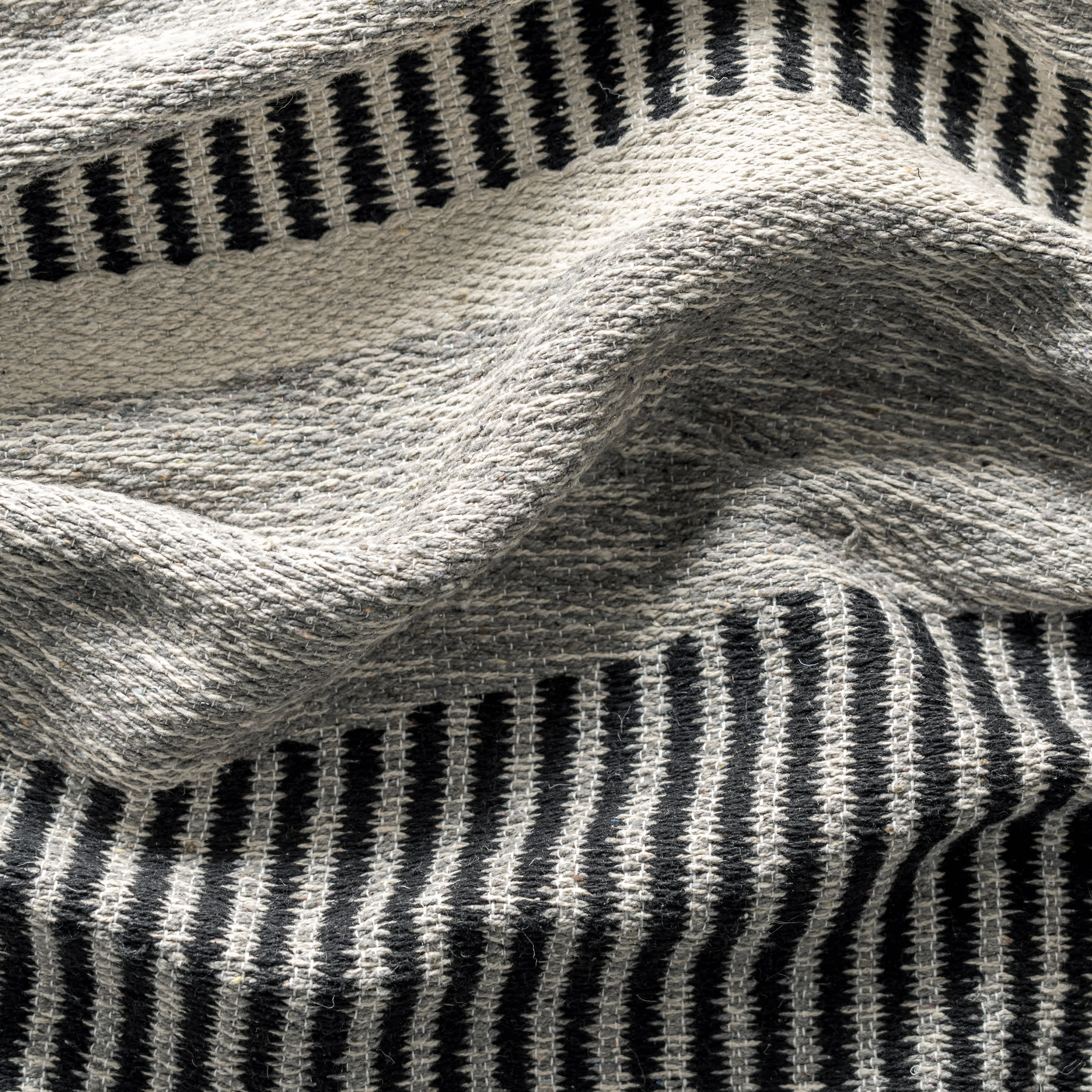 Estella Striped Waves Area Rug - Image 4