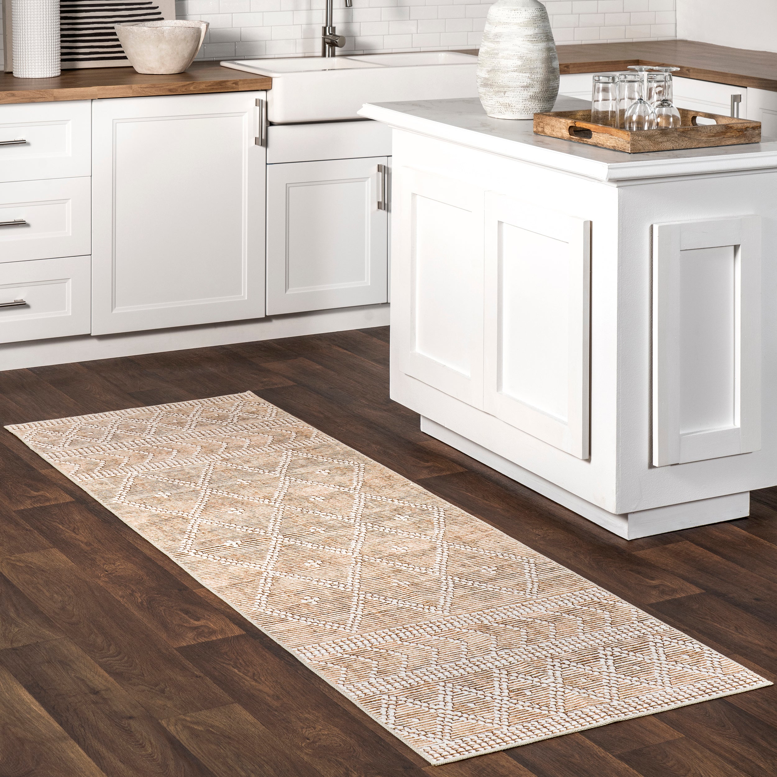 Úna Lattice Stain-Resistant Machine Washable Area Rug - Image 10