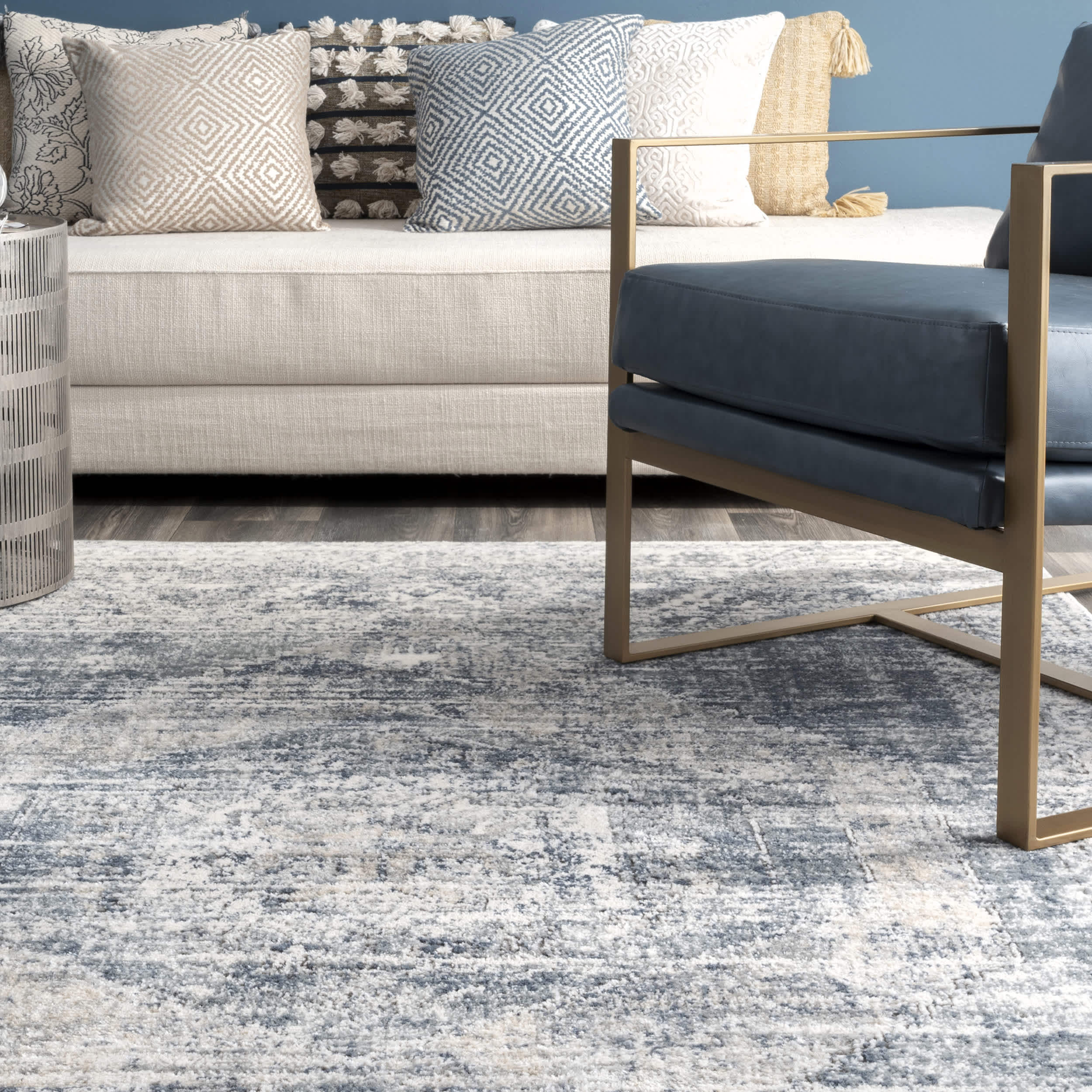 Jayla Barbed Iris Medallion Area Rug - Image 8