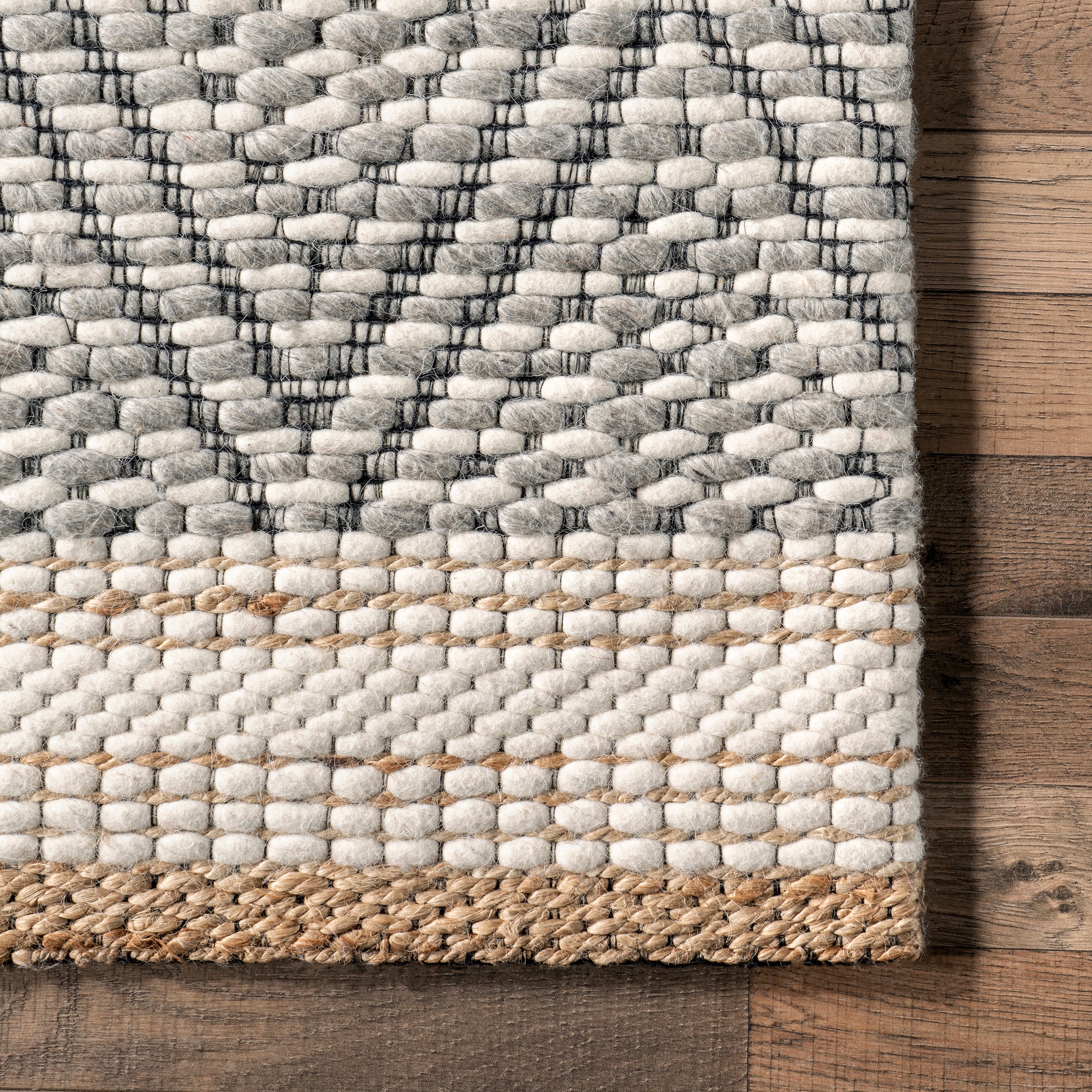 Laura Bohemian Trellis Wool and Jute Area Rug - Image 5