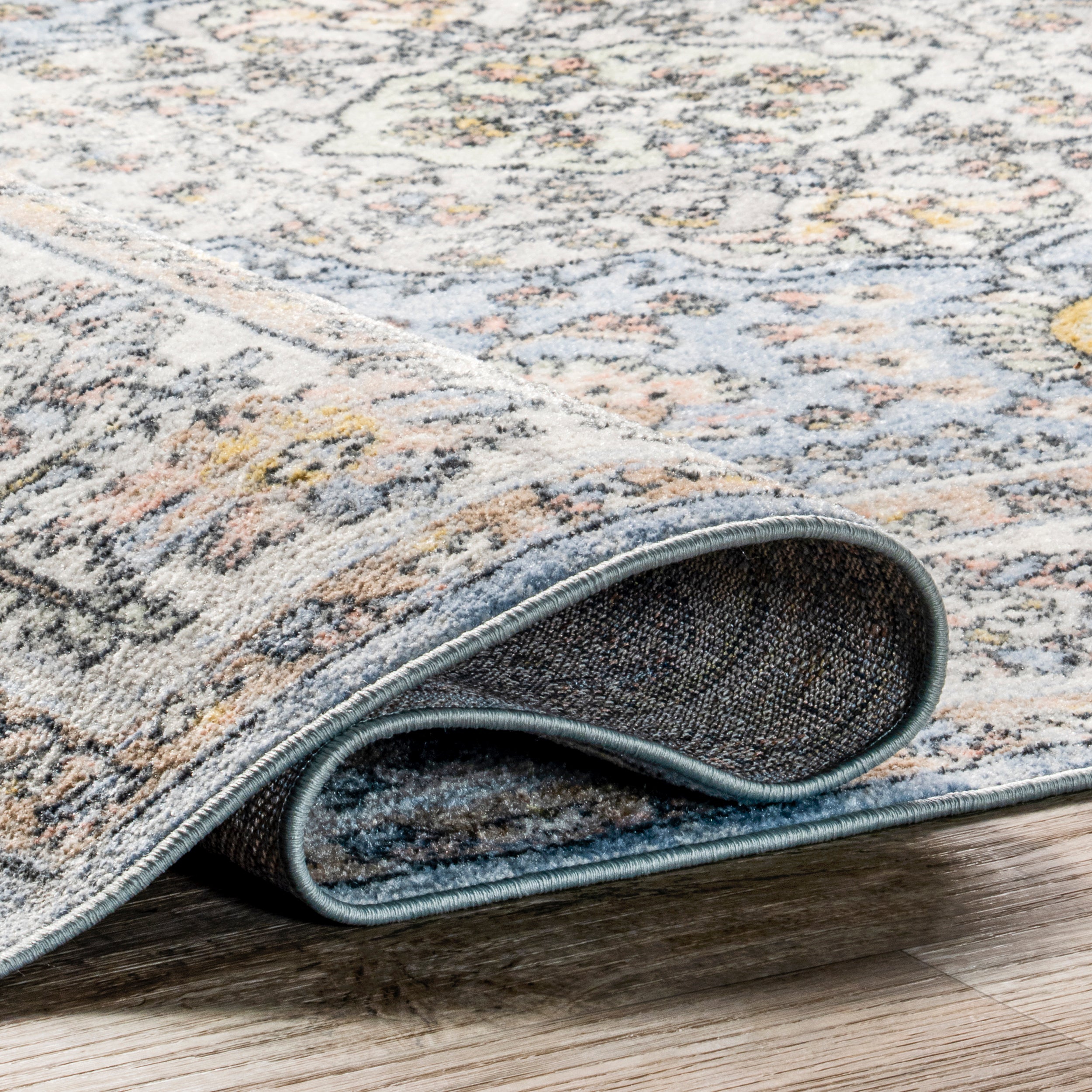 Valencia Traditional Persian Machine Washable Area Rug - Image 4