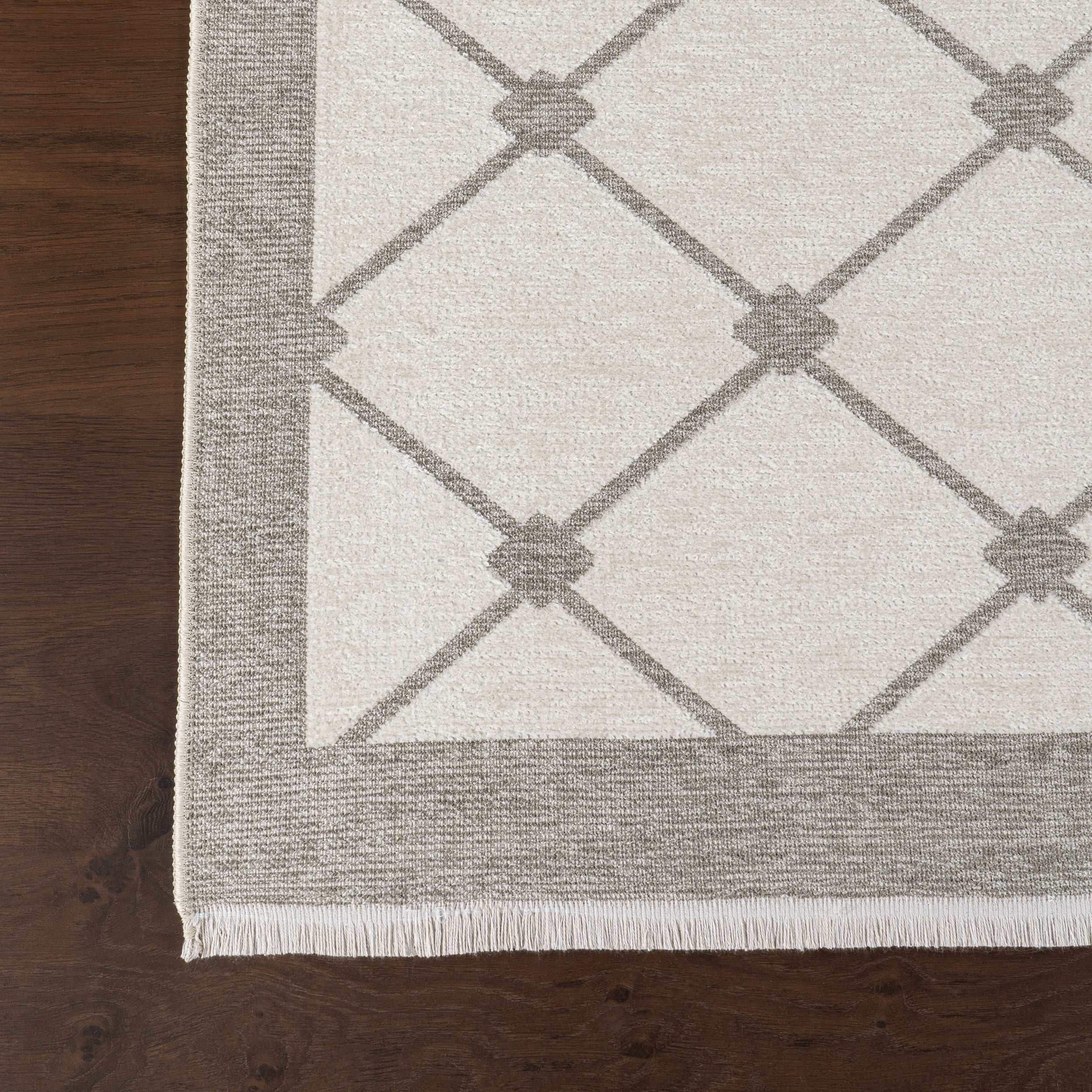 Amiyah SuperiorWash Reversible Machine Washable Area Rug - Image 5