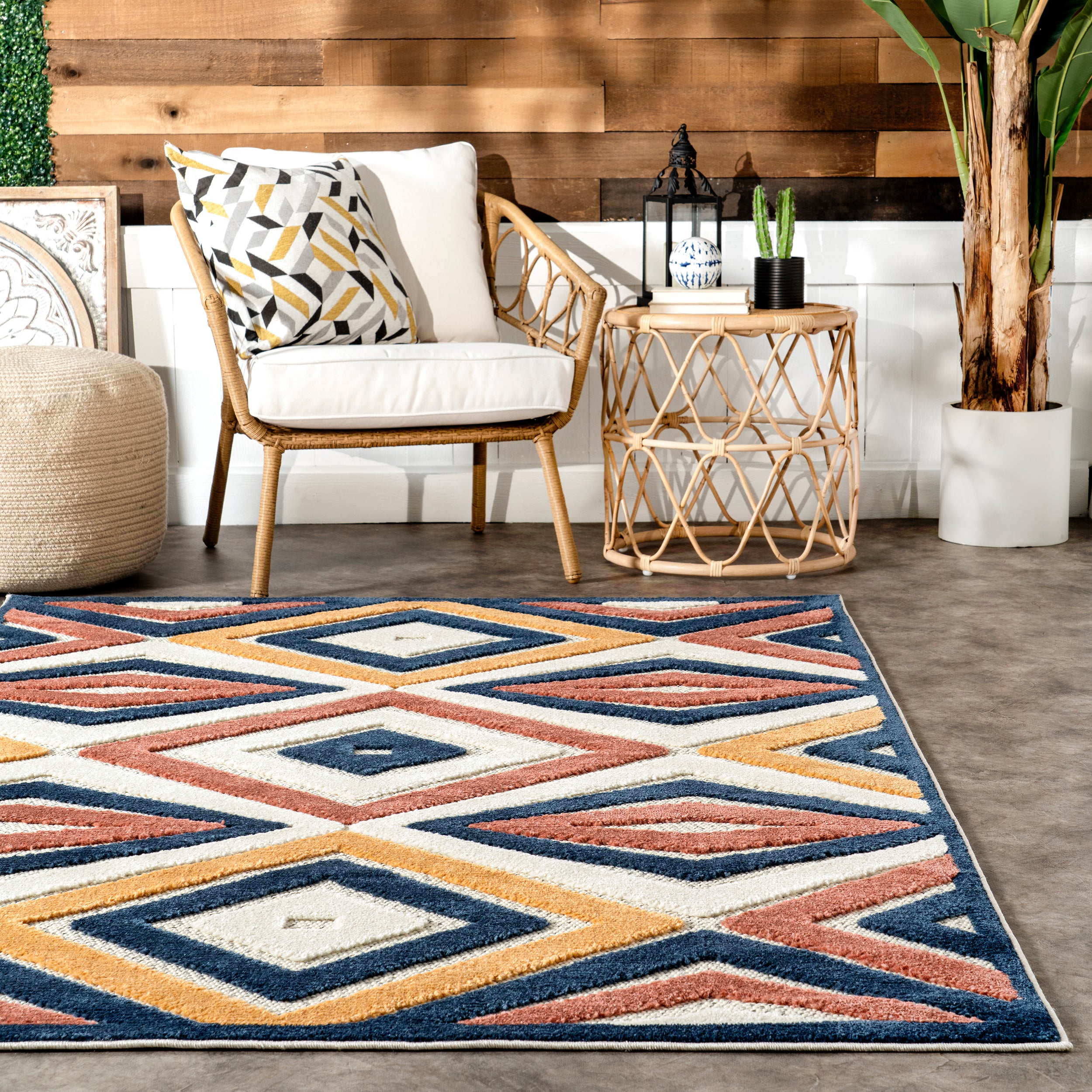 Salena Transitional Diamond Indoor/Outdoor Area Rug - Image 8