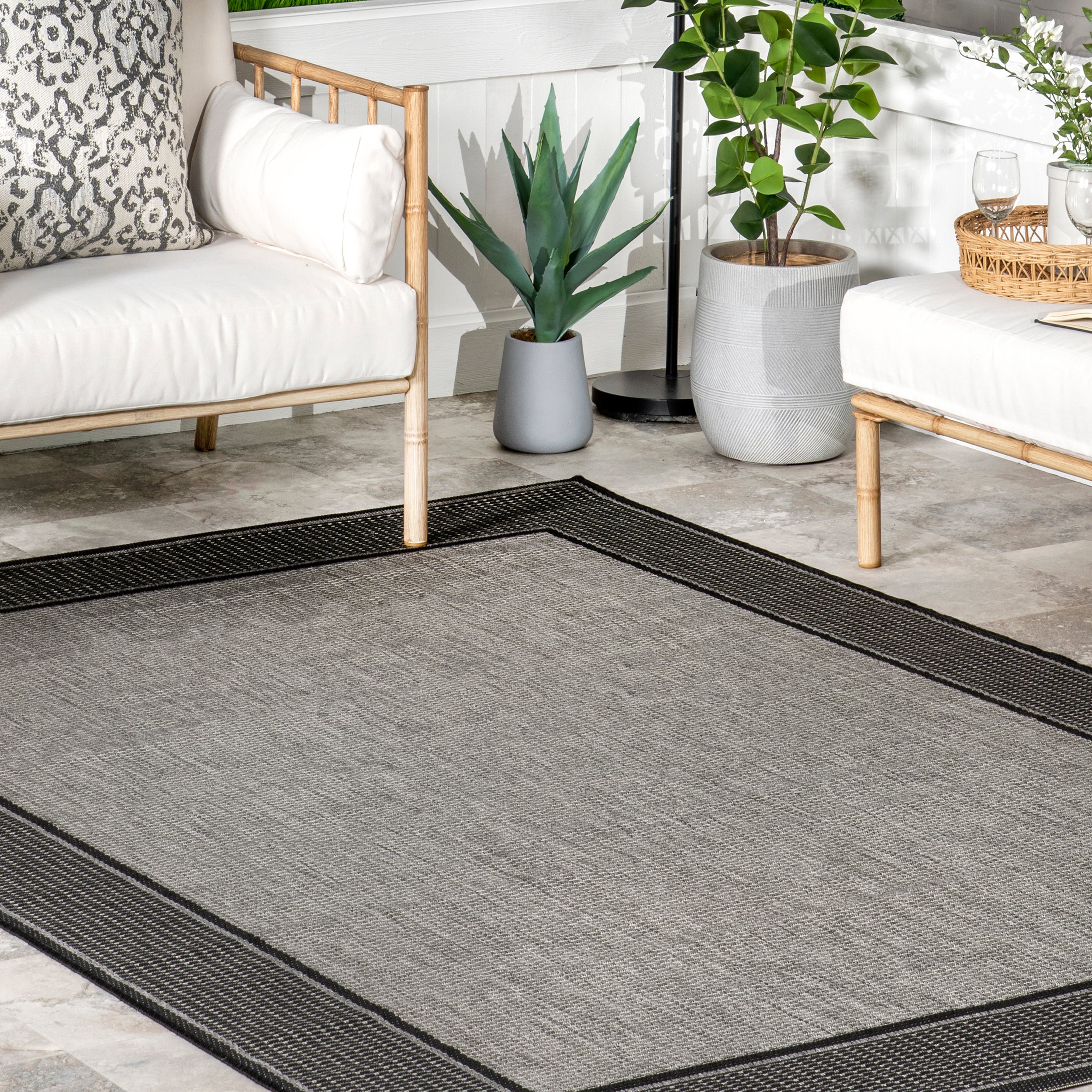Gris Contemporary Indoor/Outdoor Area Rug - Image 9