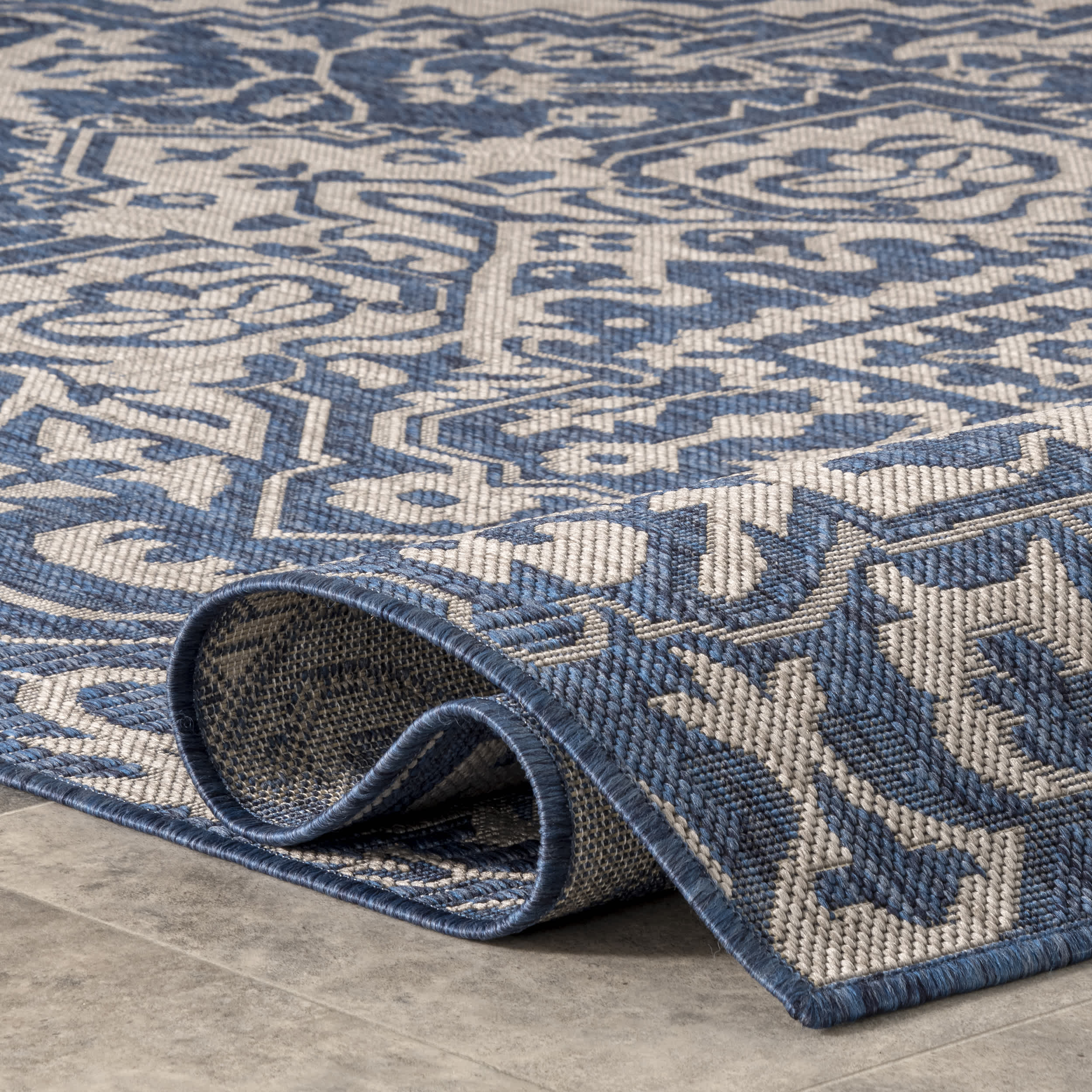 Lane Elegant Medallion Indoor/Outdoor Area Rug - Image 13