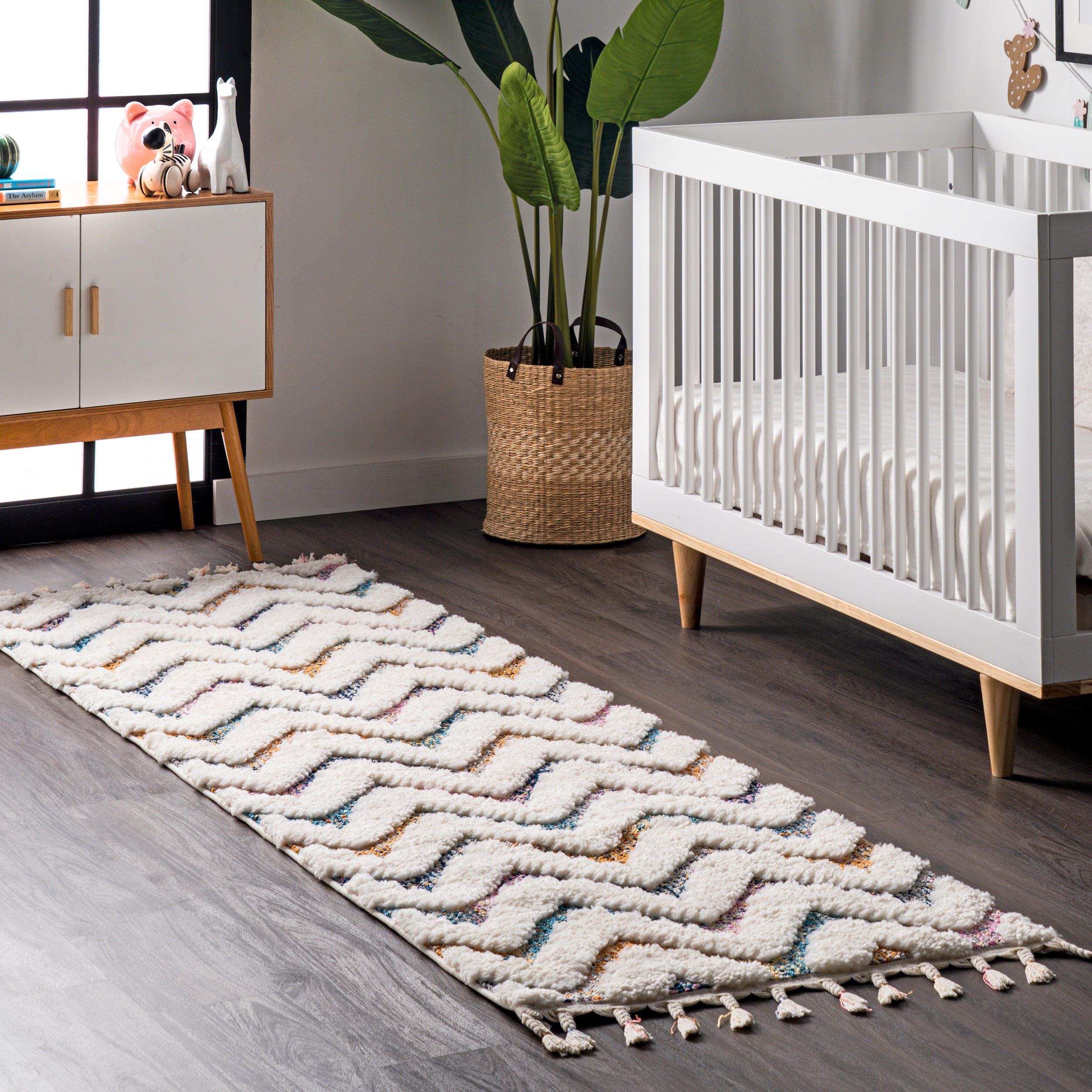 Rumi High-Low Chevron Kids Tassel Area Rug - Image 10