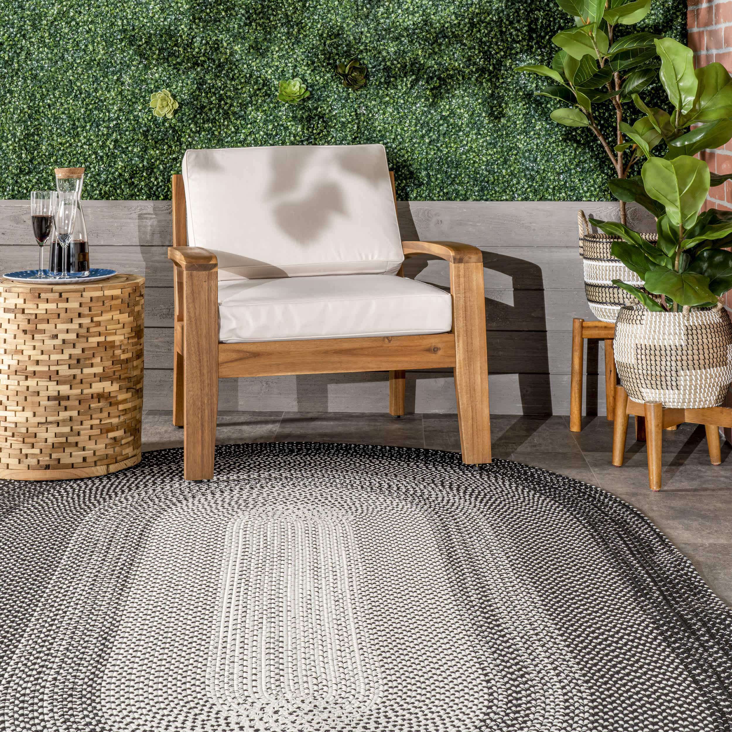 Juliana Ombre Braided Indoor/Outdoor Area Rug - Image 8
