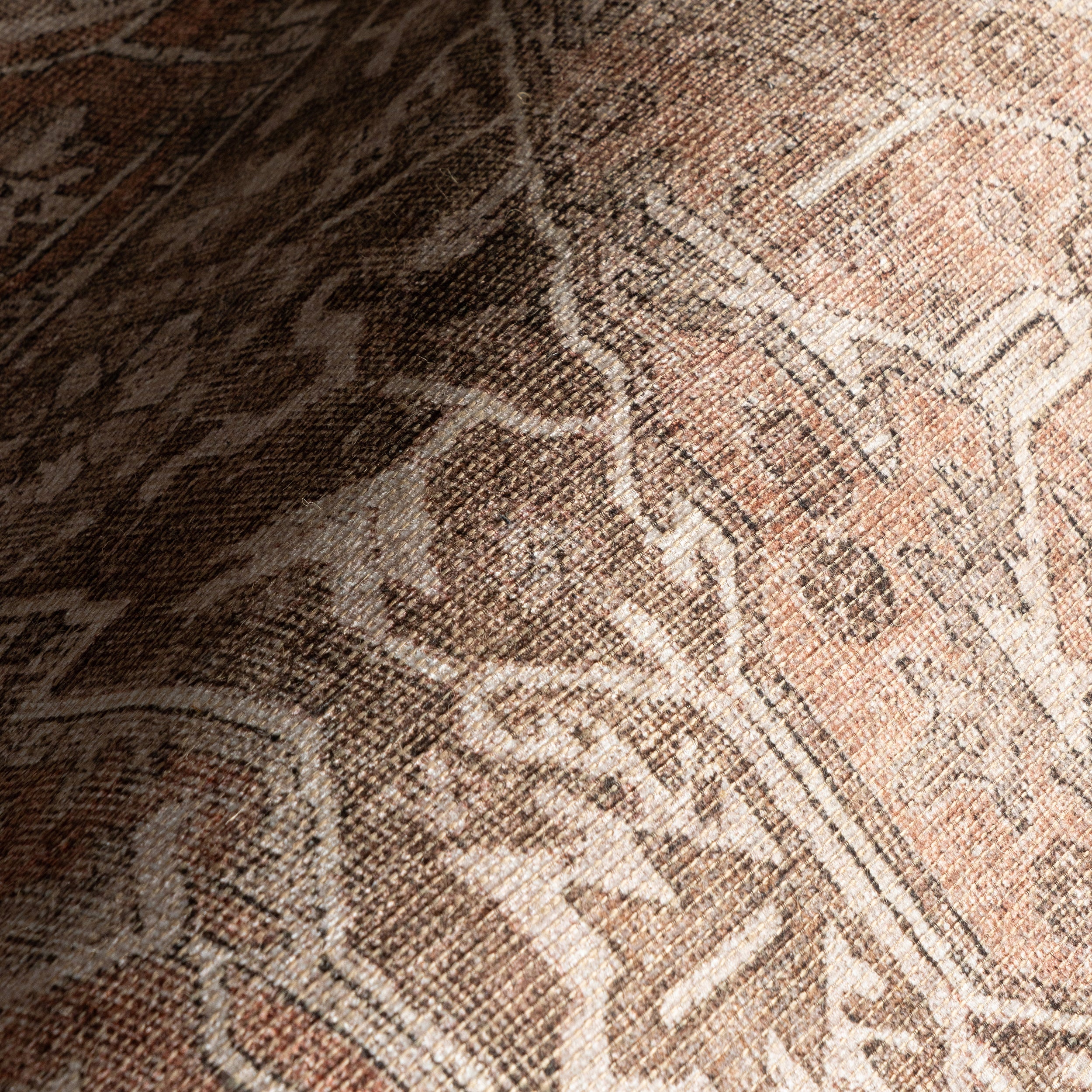 Hillstone Collection Mariposa Traditional Vintage Medallion Area Rug - Image 5
