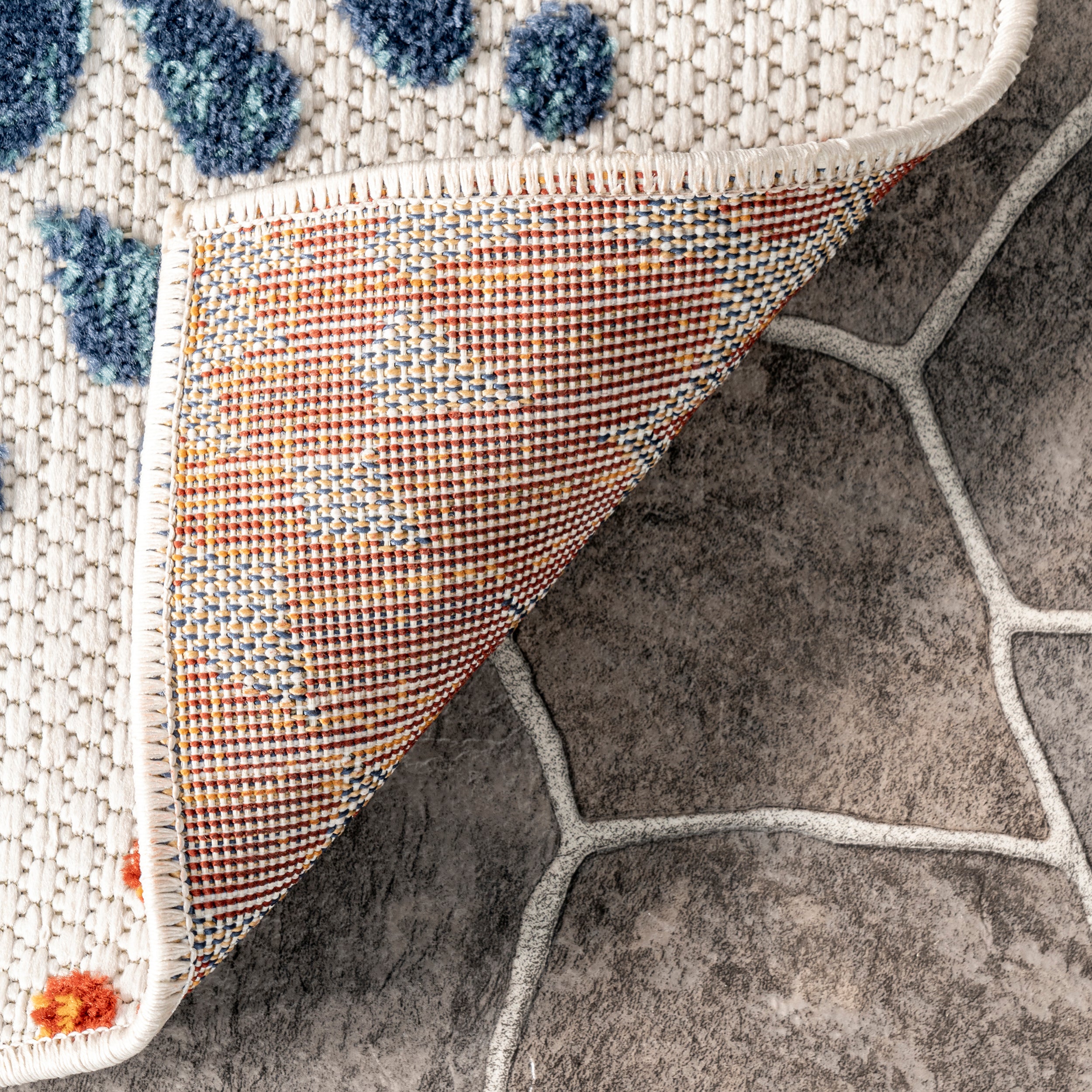 Iva Contemporary Flowers Indoor/Outdoor Area Rug - Image 7