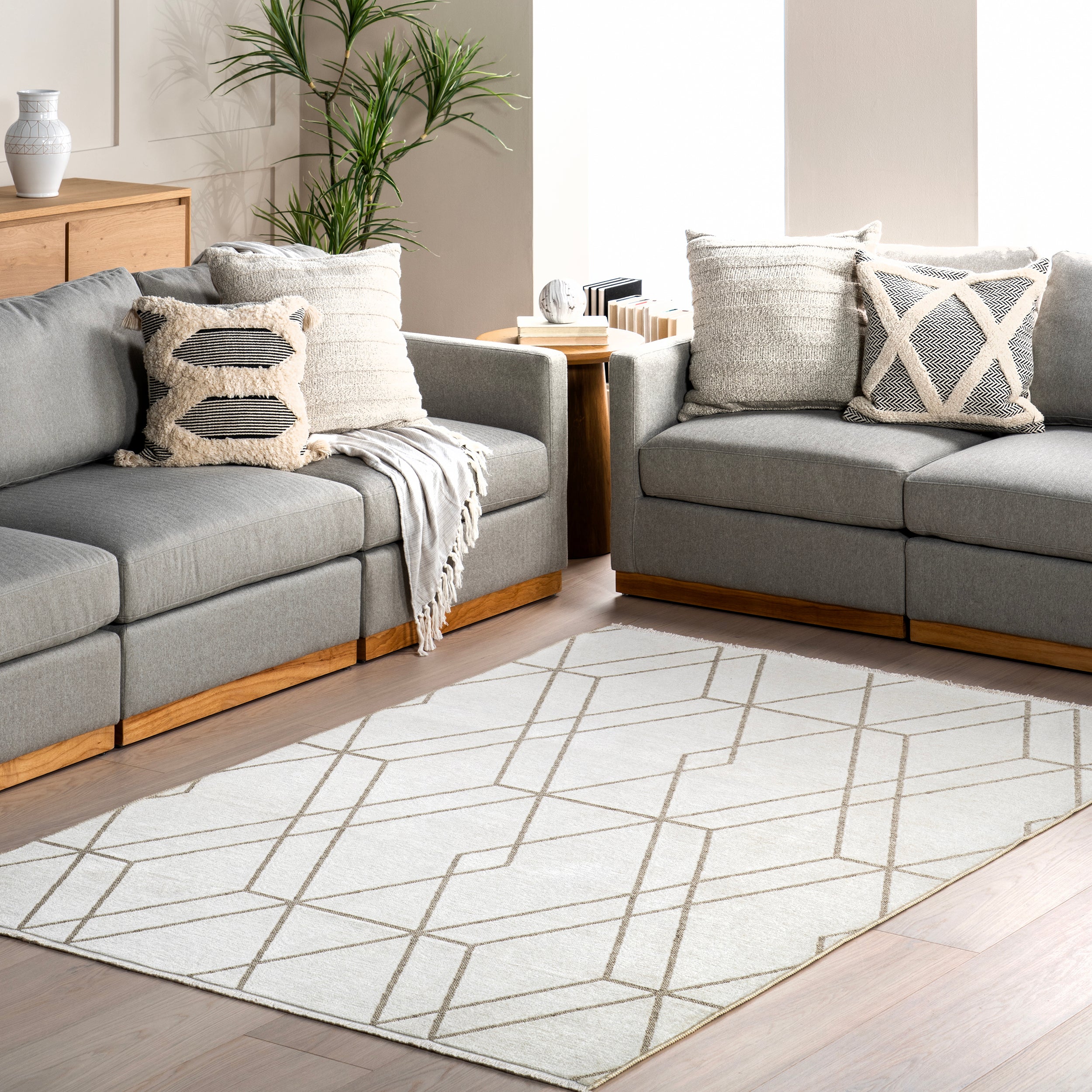 Sinclair Lattice Reversible Machine Washable Area Rug - Image 2