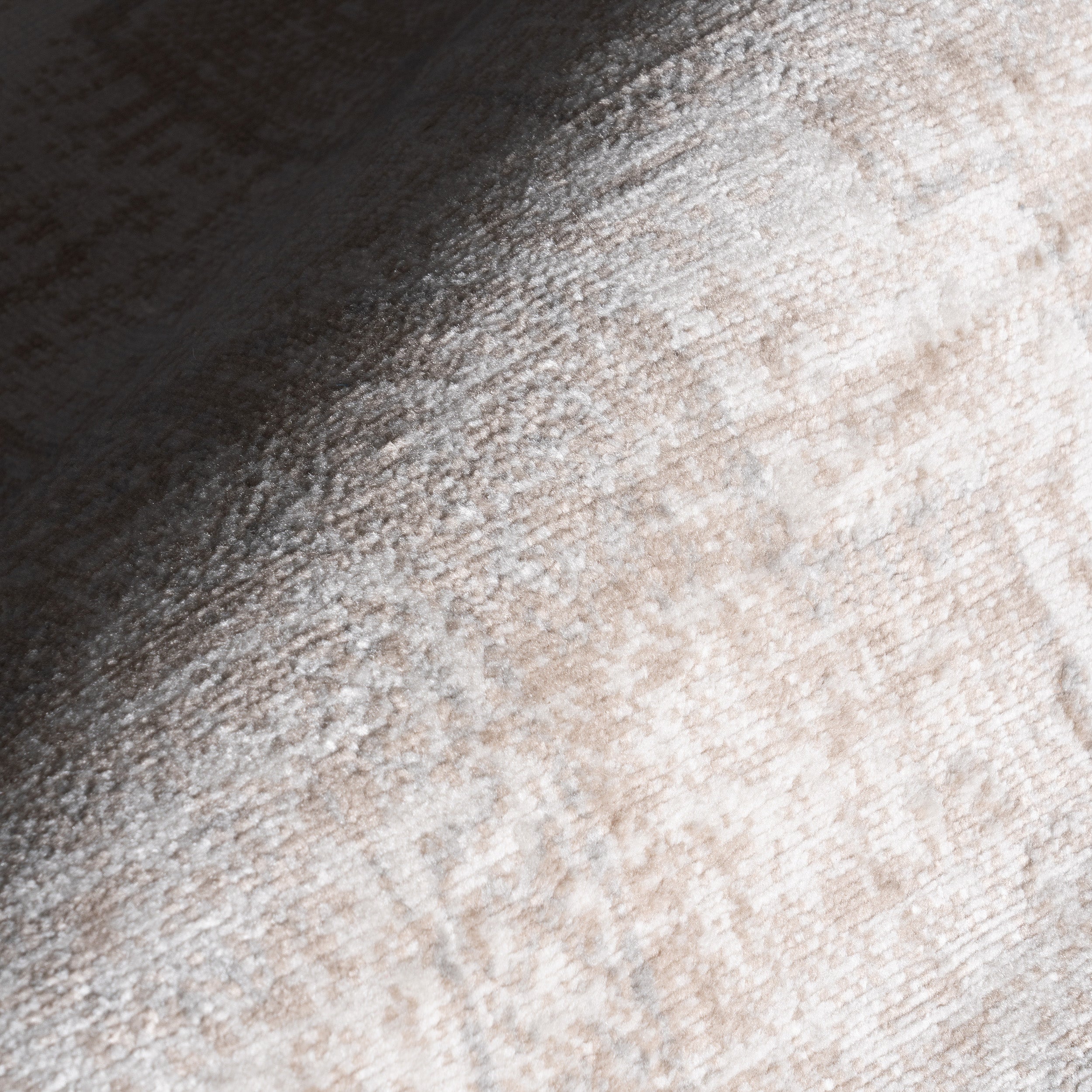 Zillah Traditional Medallion Area Rug - Image 5