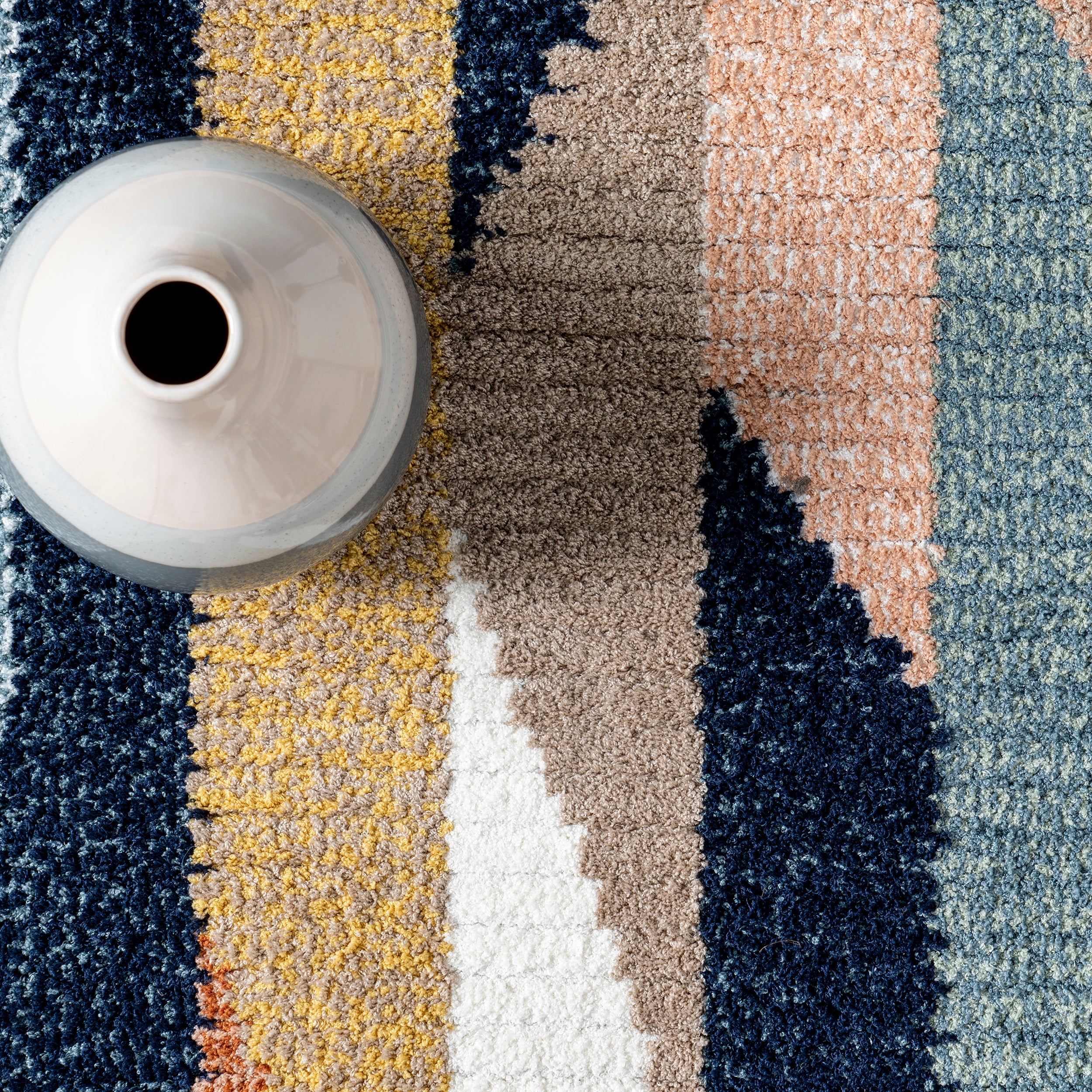 Inga Modern Abstract Fringe Area Rug - Image 6