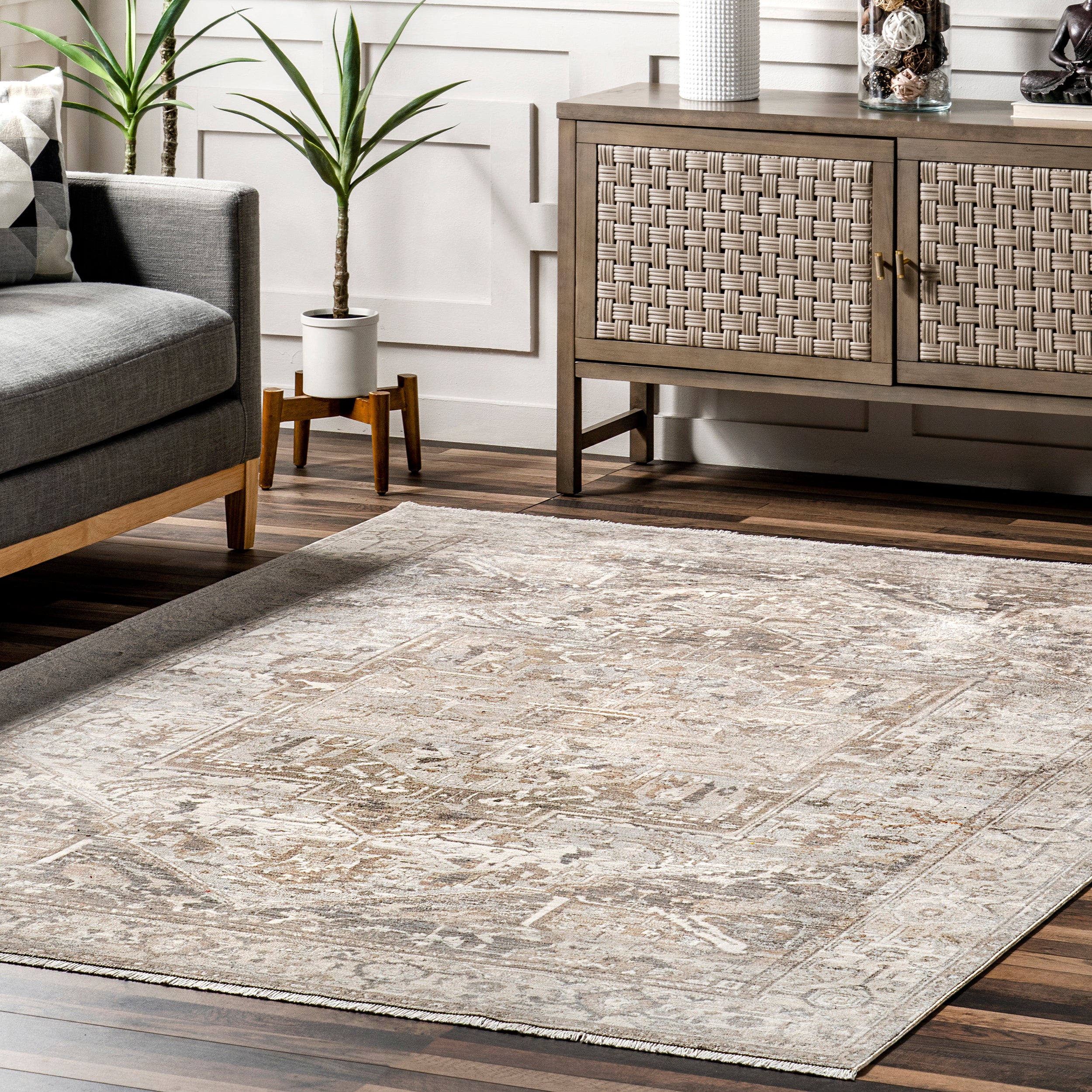 Harriet Vintage Medallion Fringe Area Rug - Image 19
