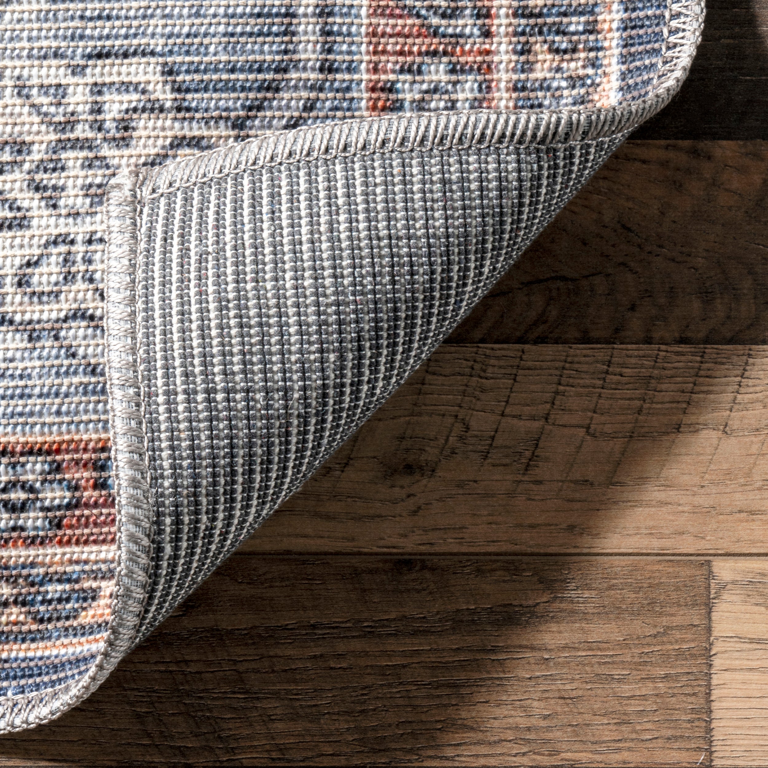 Maire Traditional Medallion Machine Washable Area Rug - Image 7