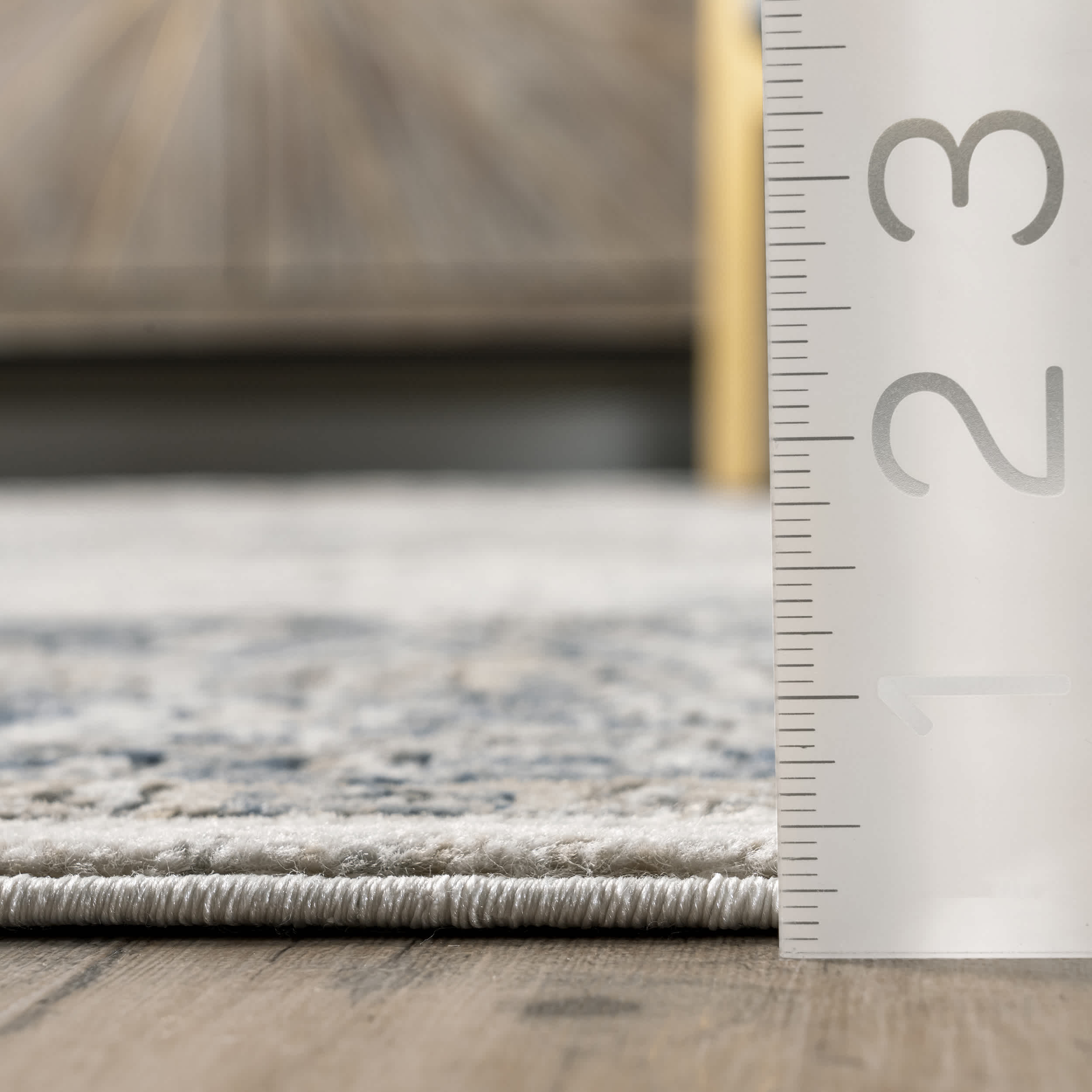 Darcie Traditional Medallion Area Rug - Image 9