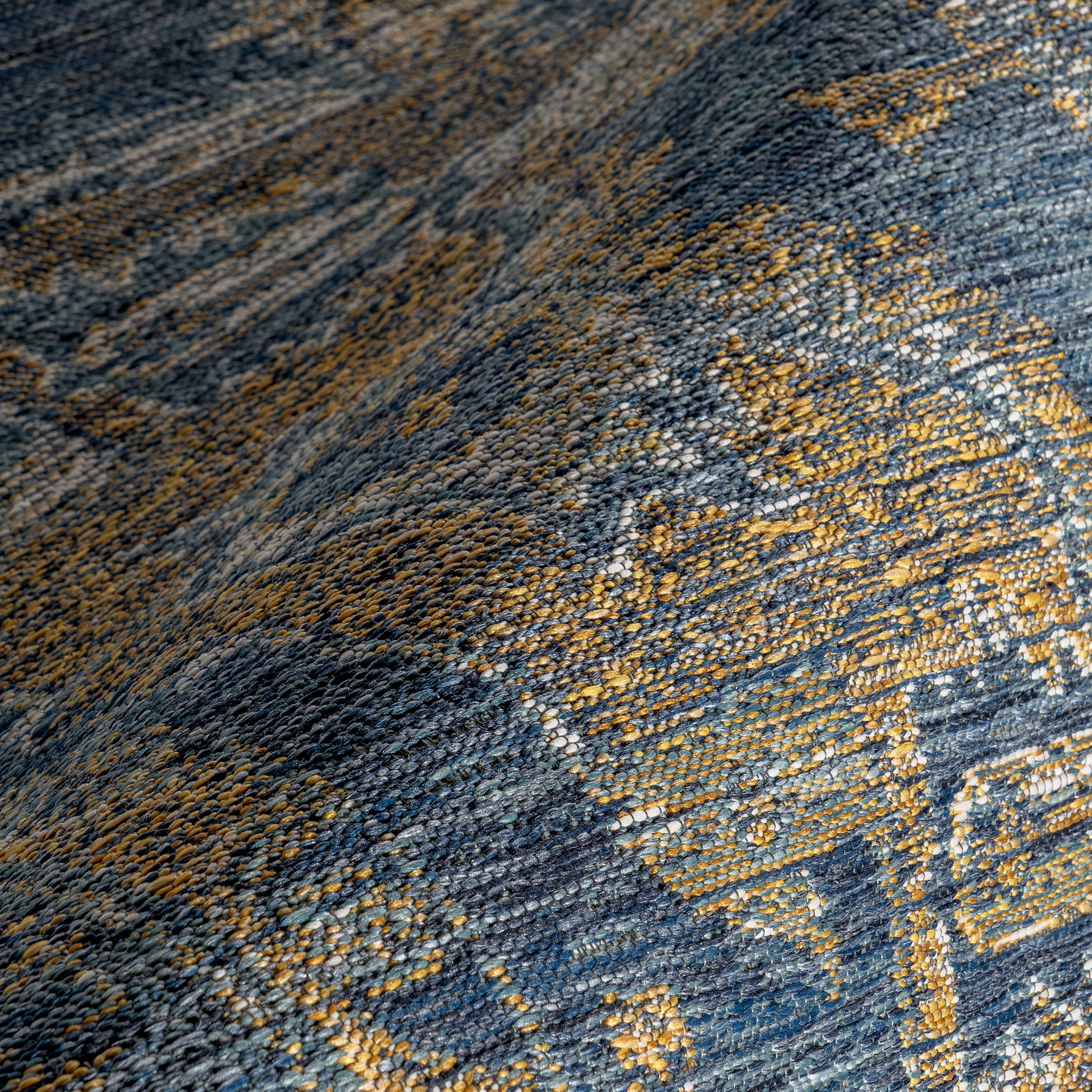 Pearl Indoor/Outdoor Reversible Medallion Area Rug - Image 5