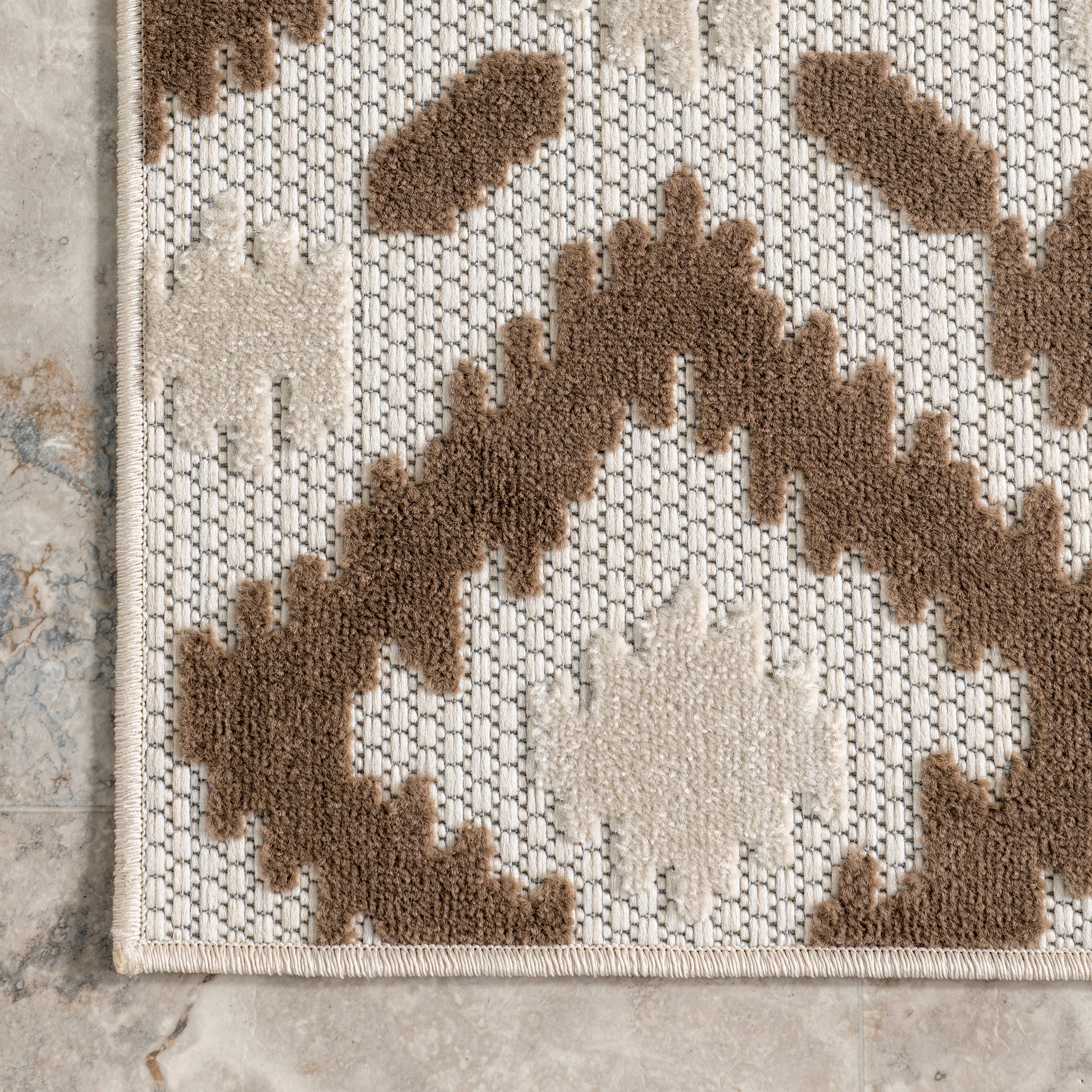 Indoor/Outdoor Transitional Labyrinth Area Rug - Image 16