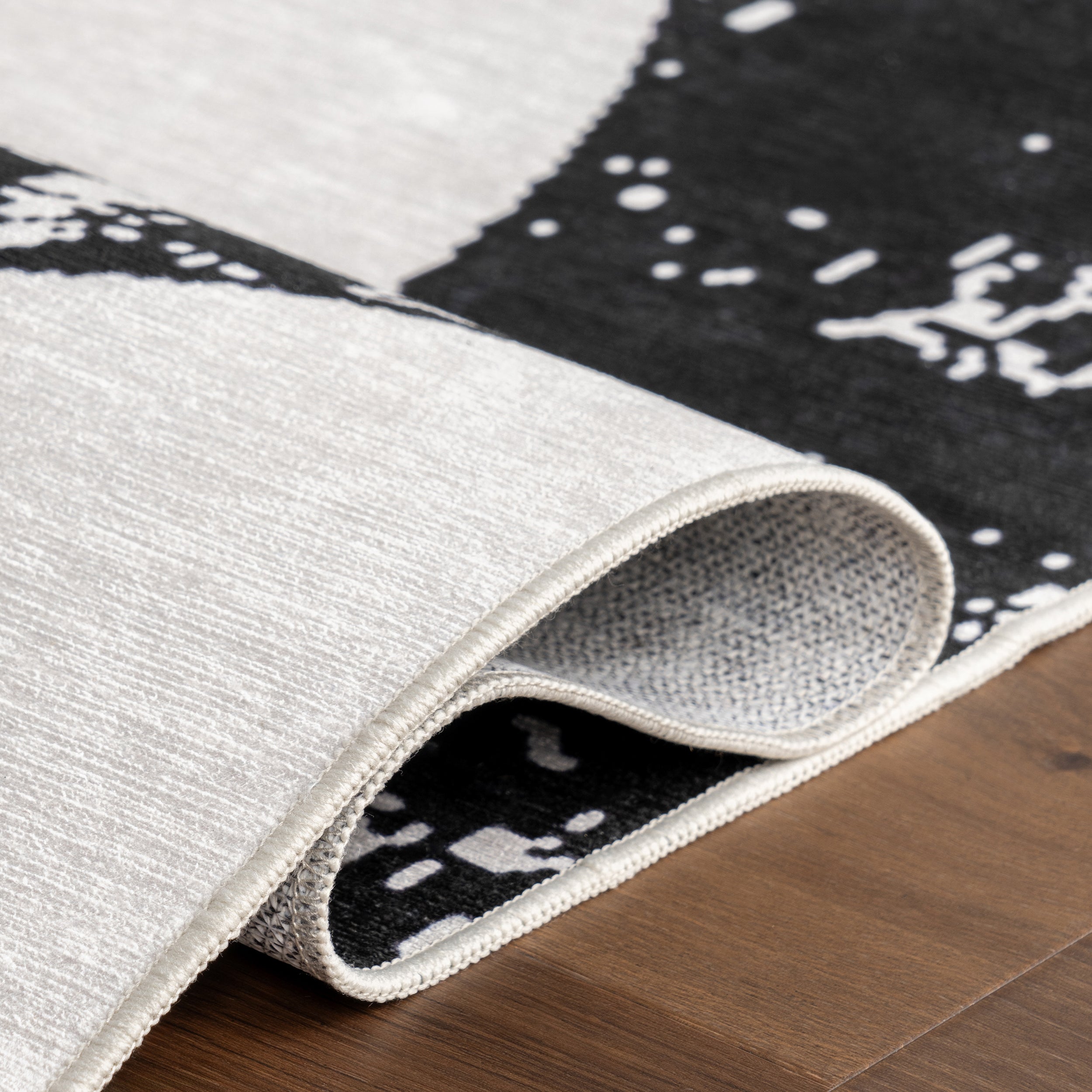 Nila SplashGuard Modern Snake Print Machine Washable Area Rug - Image 4