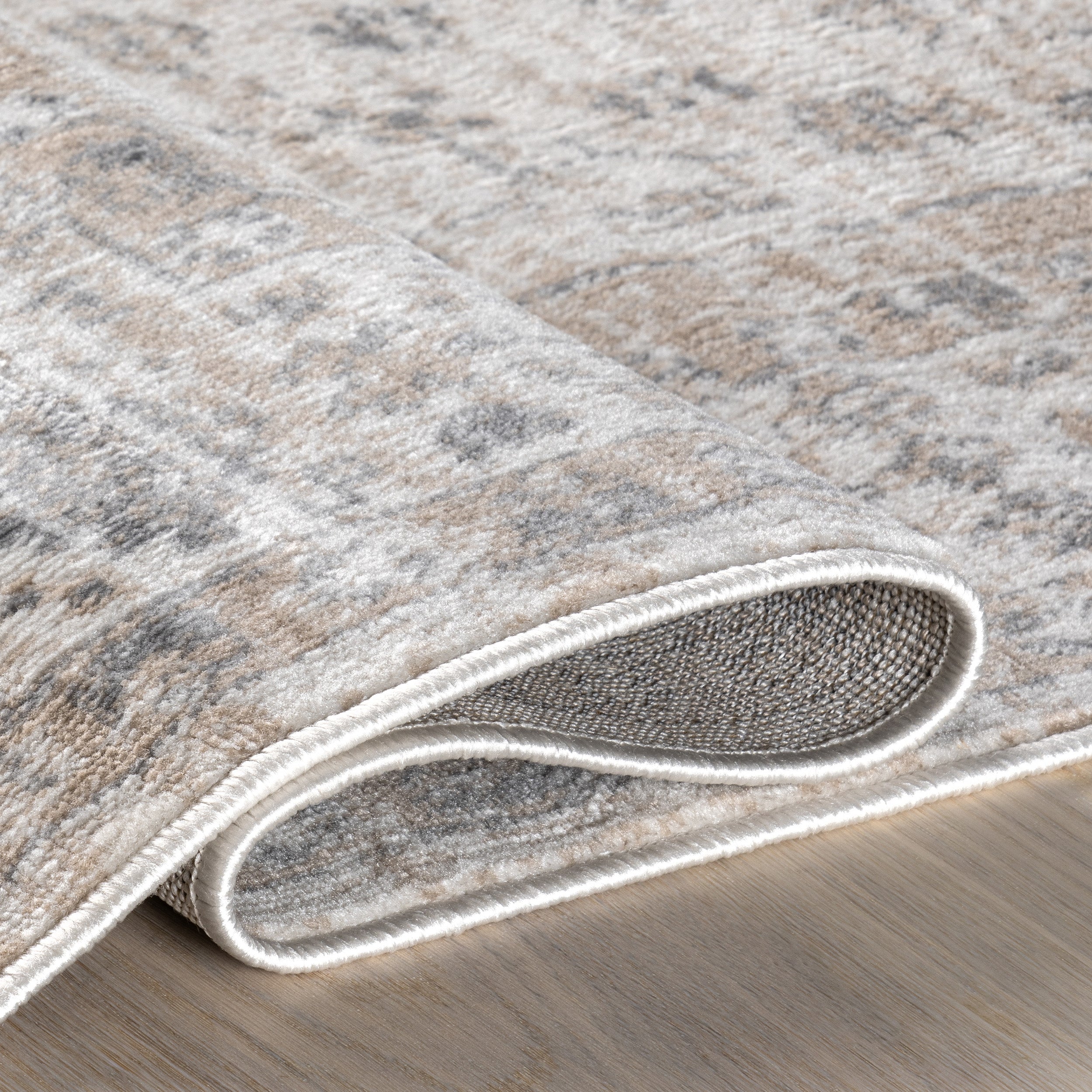 Nesa Traditional Medallion Area Rug - Image 4