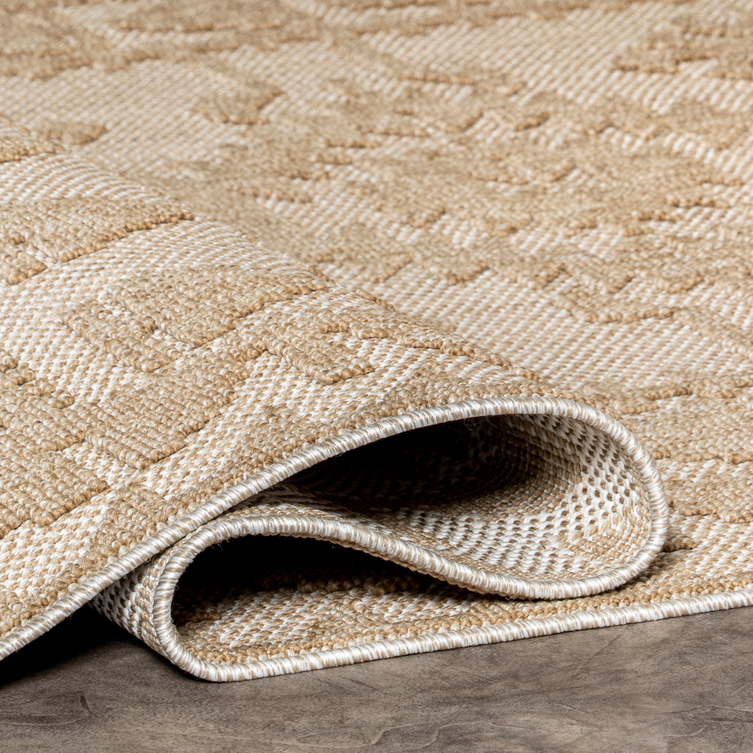 Miesha PersianTransitional Indoor/Outdoor Area Rug - Image 4