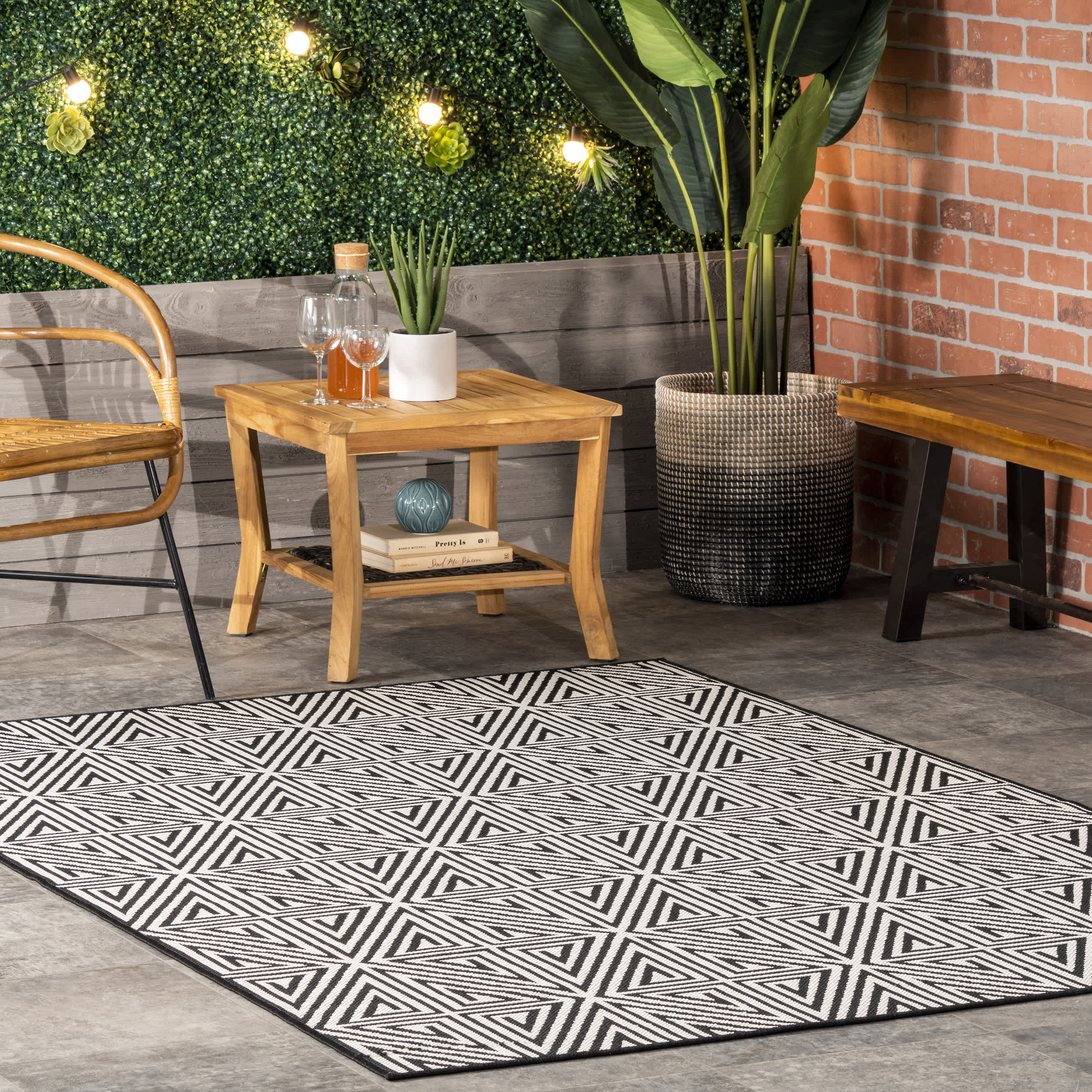 Kelsey Modern Abstract Indoor/Outdoor Area Rug - Image 2