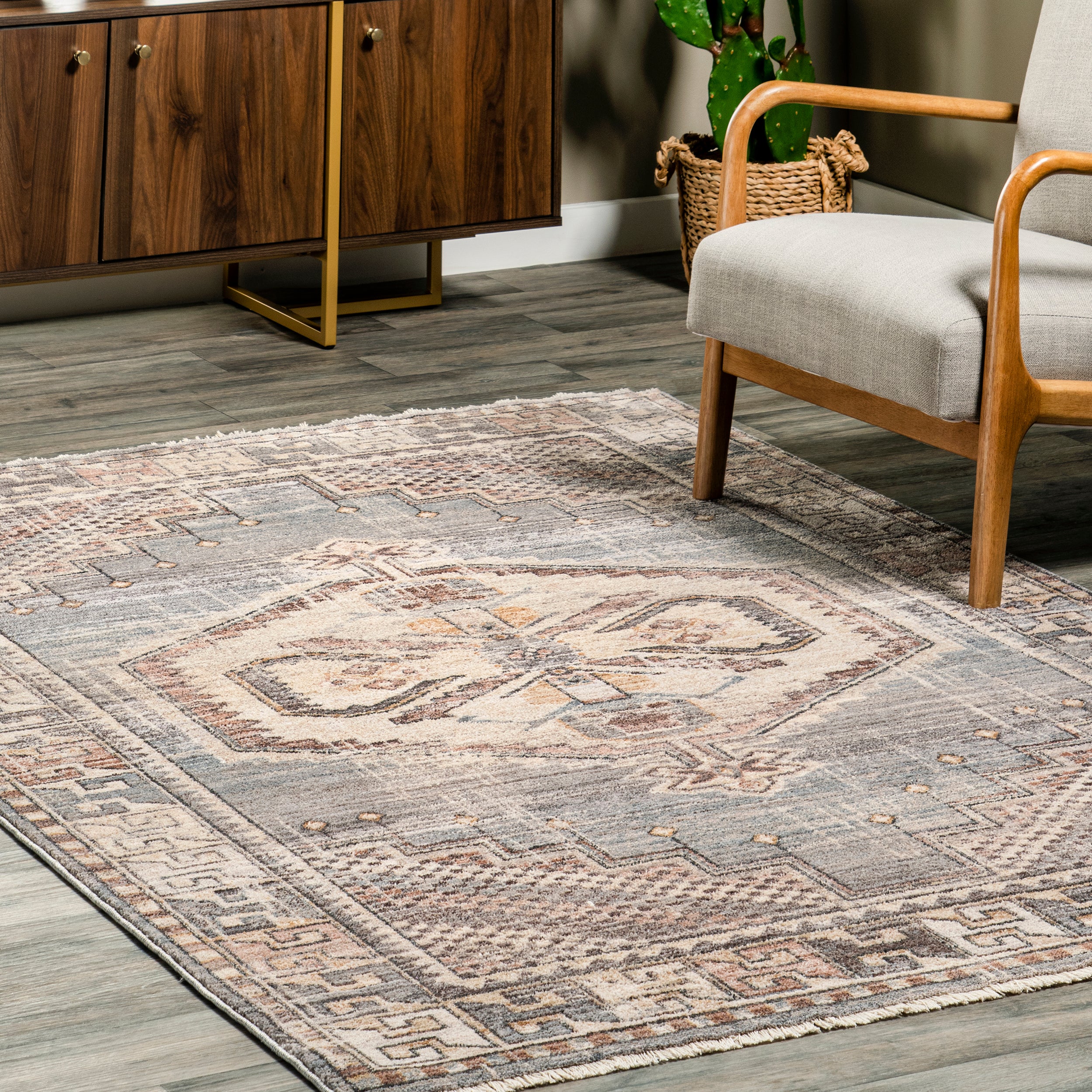Zelie Traditional Medallion Fringe Area Rug - Image 9